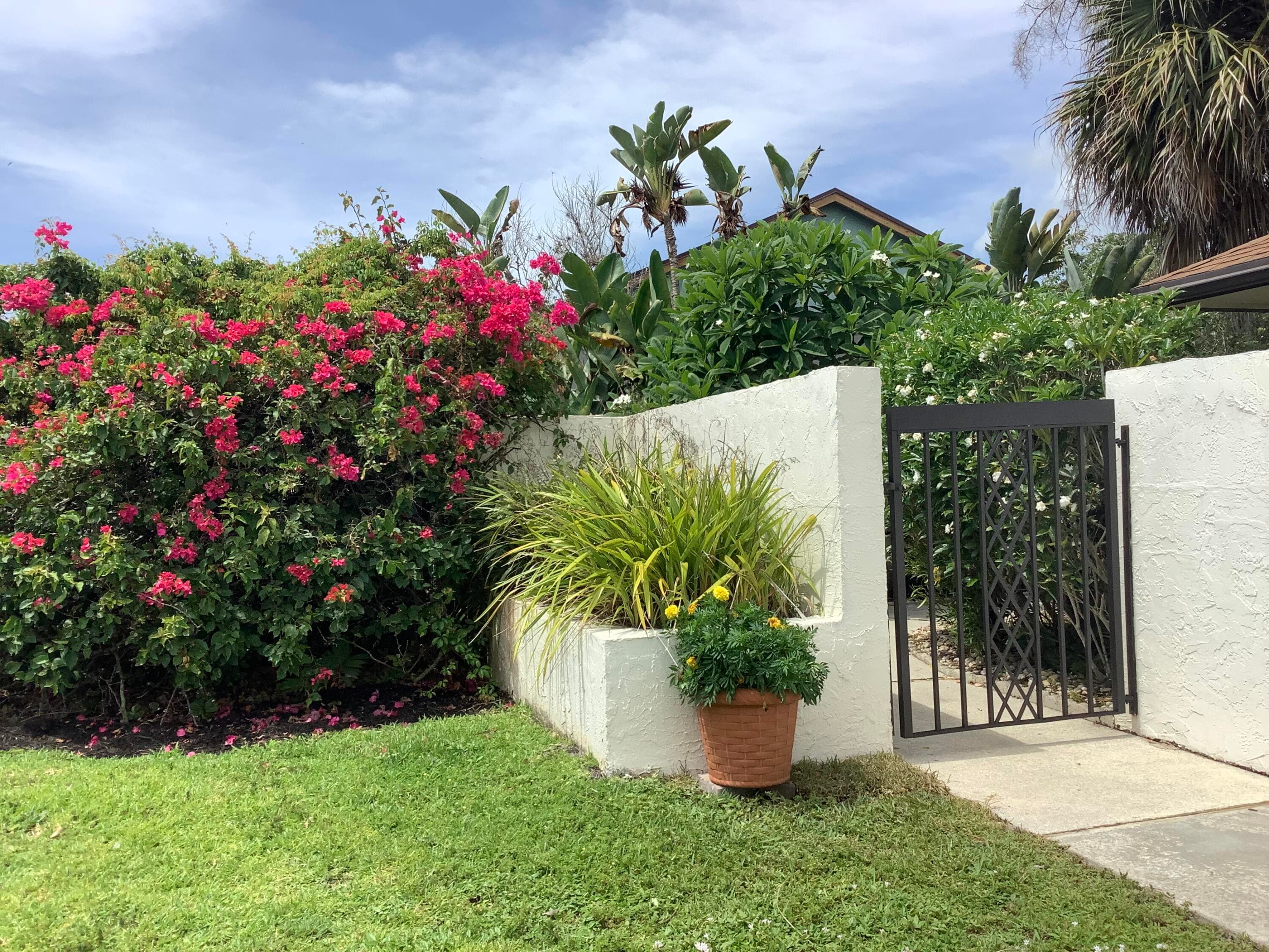 458 SW 29th Avenue, Delray Beach, FL 33445 — photo 2 of 51