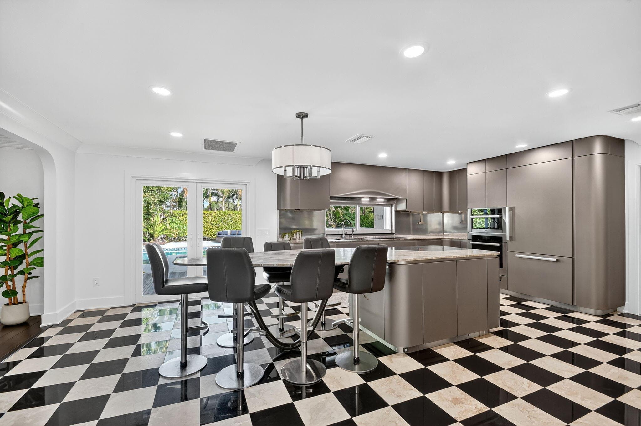 2900 Greenbriar Boulevard, Wellington, FL 33414 — photo 7 of 39