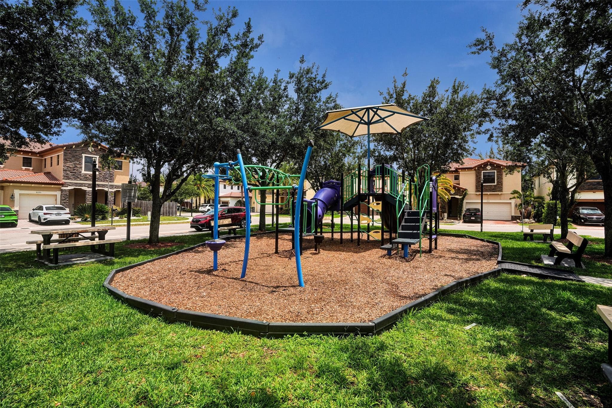 8768 NW 98th Avenue 8768, Doral, FL 33178 — photo 37 of 40