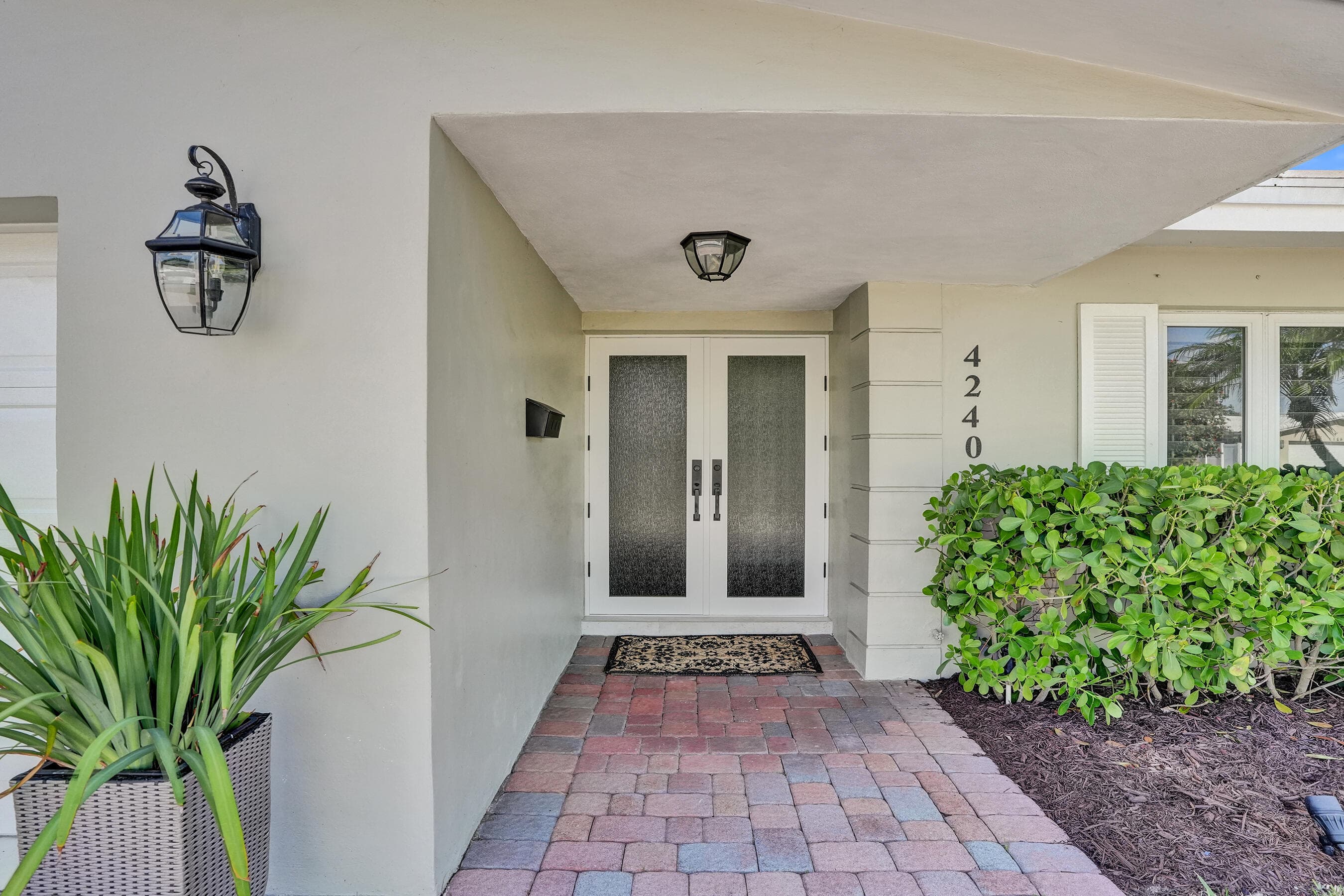 4240 NE 28th Avenue, Fort Lauderdale, FL 33308 — photo 39 of 48