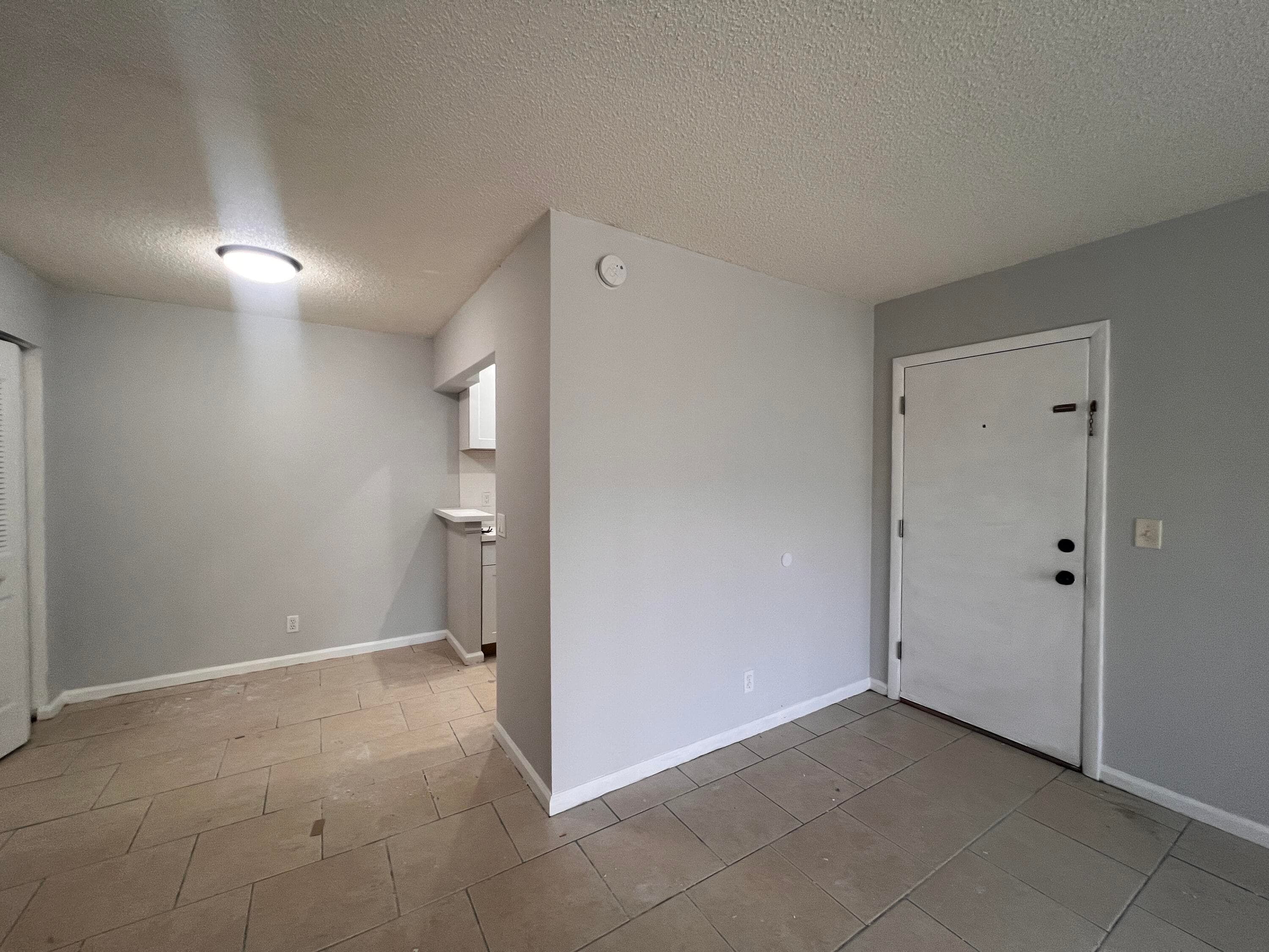 1500 N Congress Avenue C11, West Palm Beach, FL 33401 — photo 4 of 36