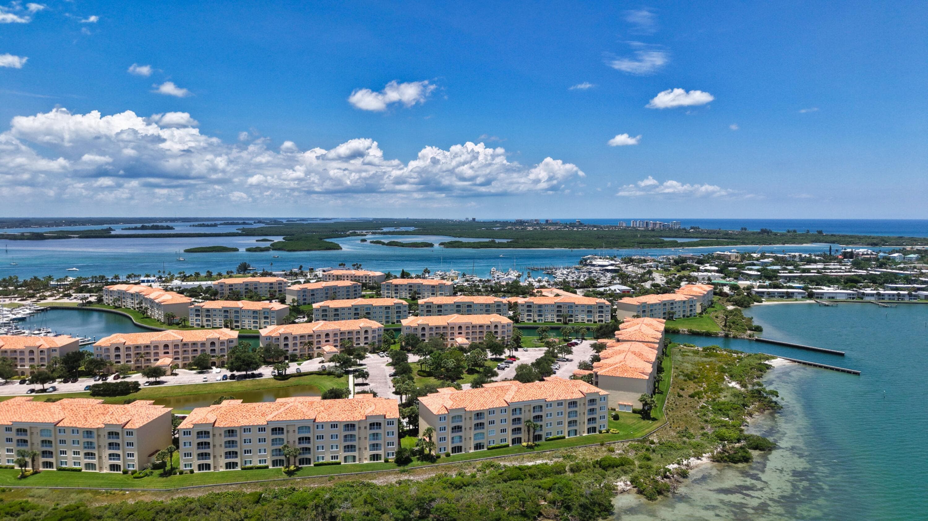 4 Harbour Isle Drive W Ph04, Fort Pierce, FL 34949 — photo 39 of 43