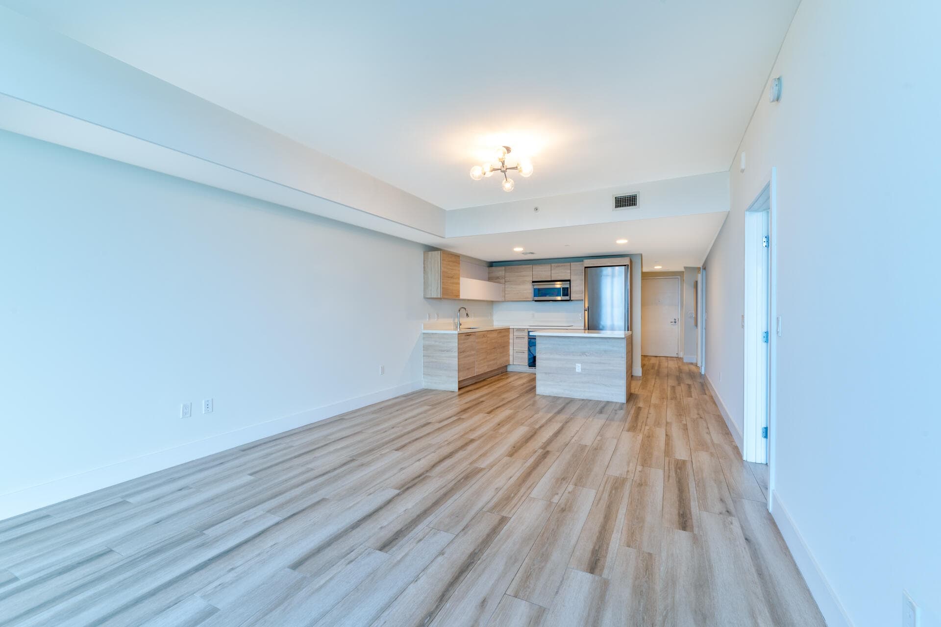 16385 Biscayne Boulevard 2502, North Miami Beach, FL 33160 — photo 16 of 34