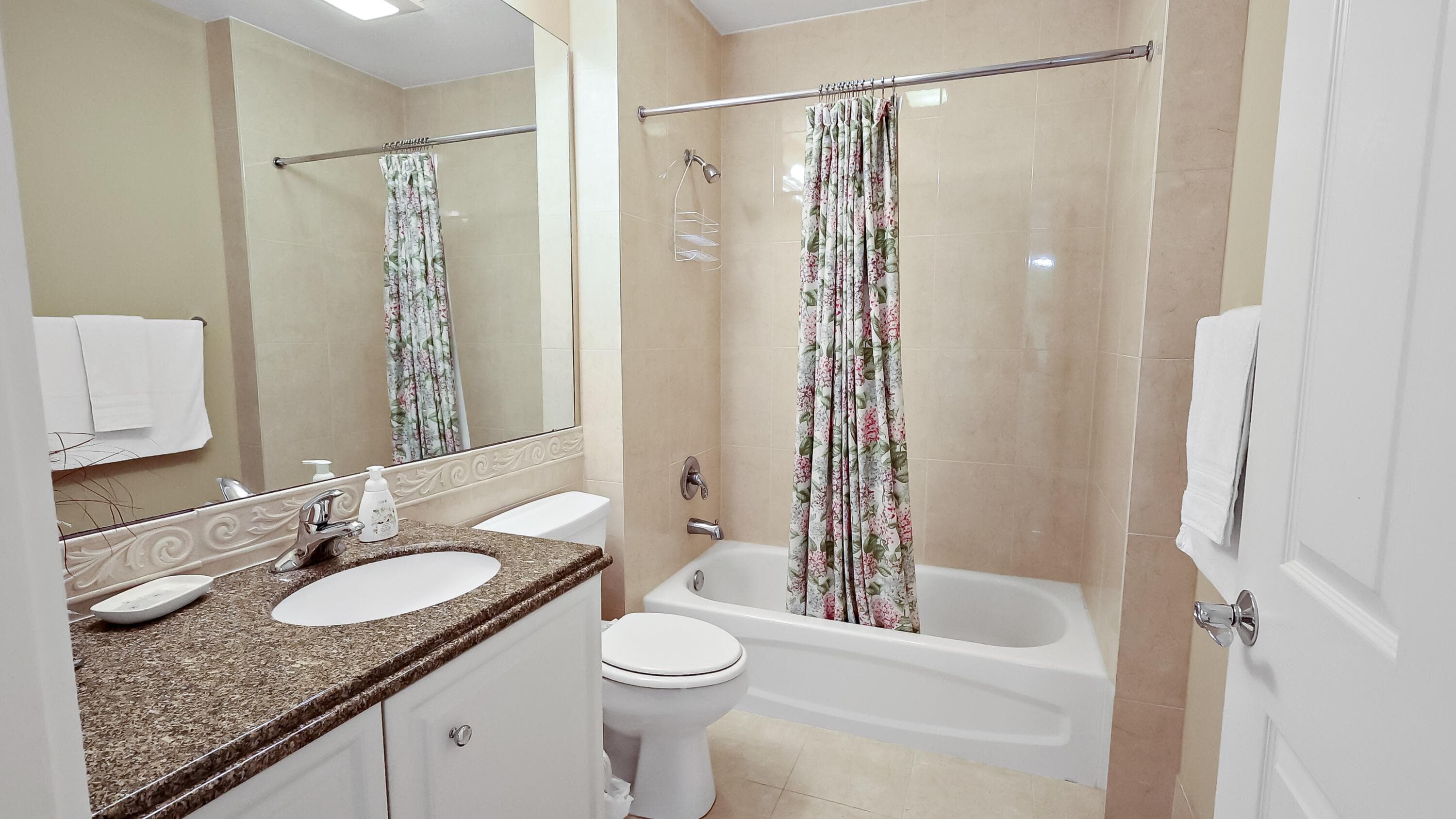 4 Harbour Isle Drive W Ph04, Fort Pierce, FL 34949 — photo 23 of 43