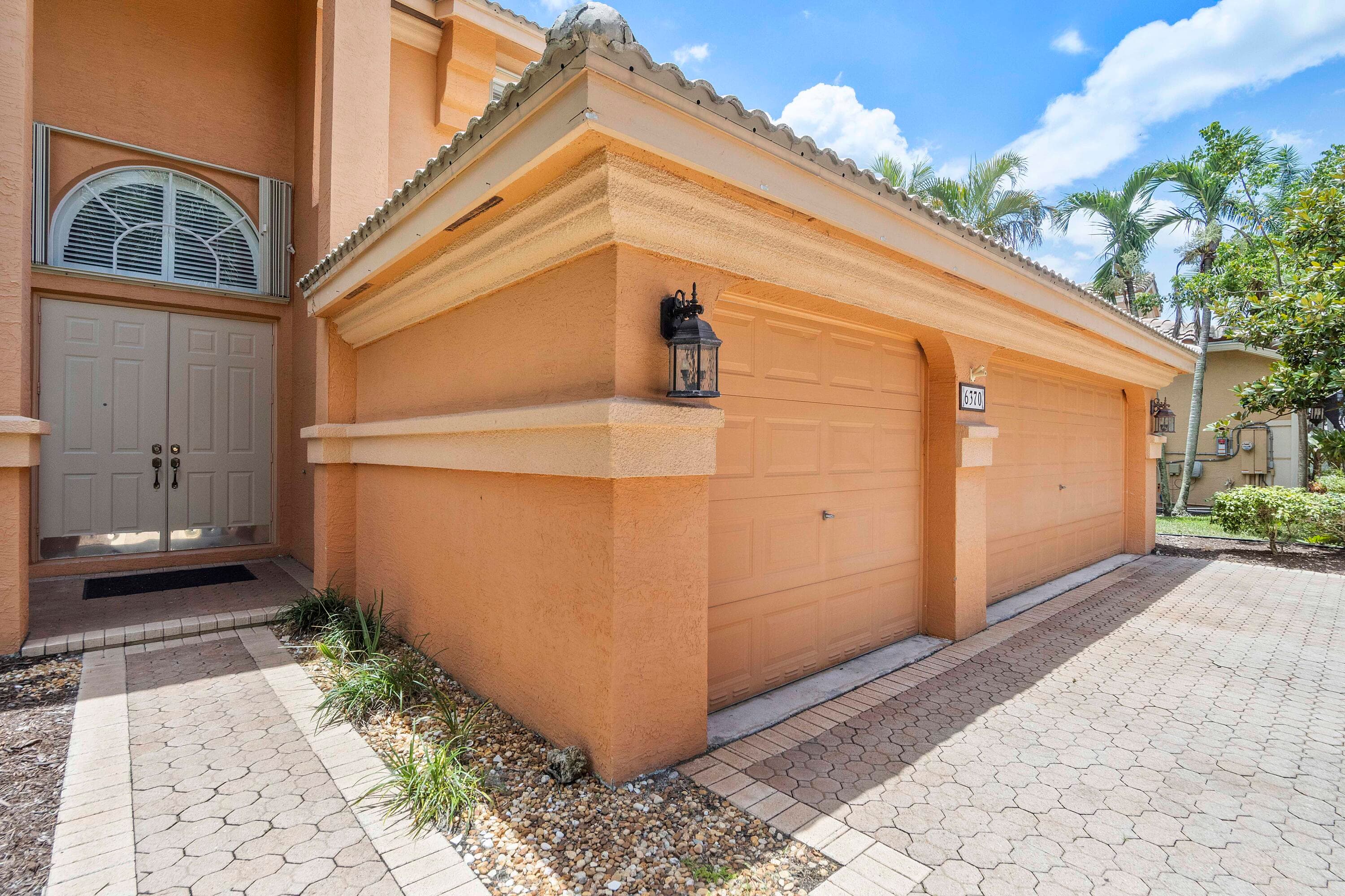 6370 Stonehurst Circle, Lake Worth, FL 33467 — photo 2 of 68