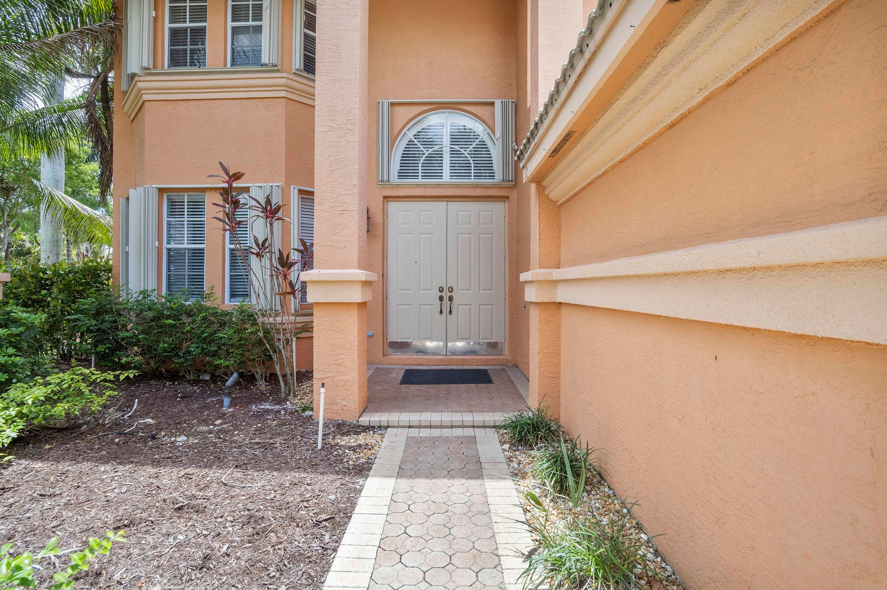 6370 Stonehurst Circle, Lake Worth, FL 33467 — photo 3 of 68