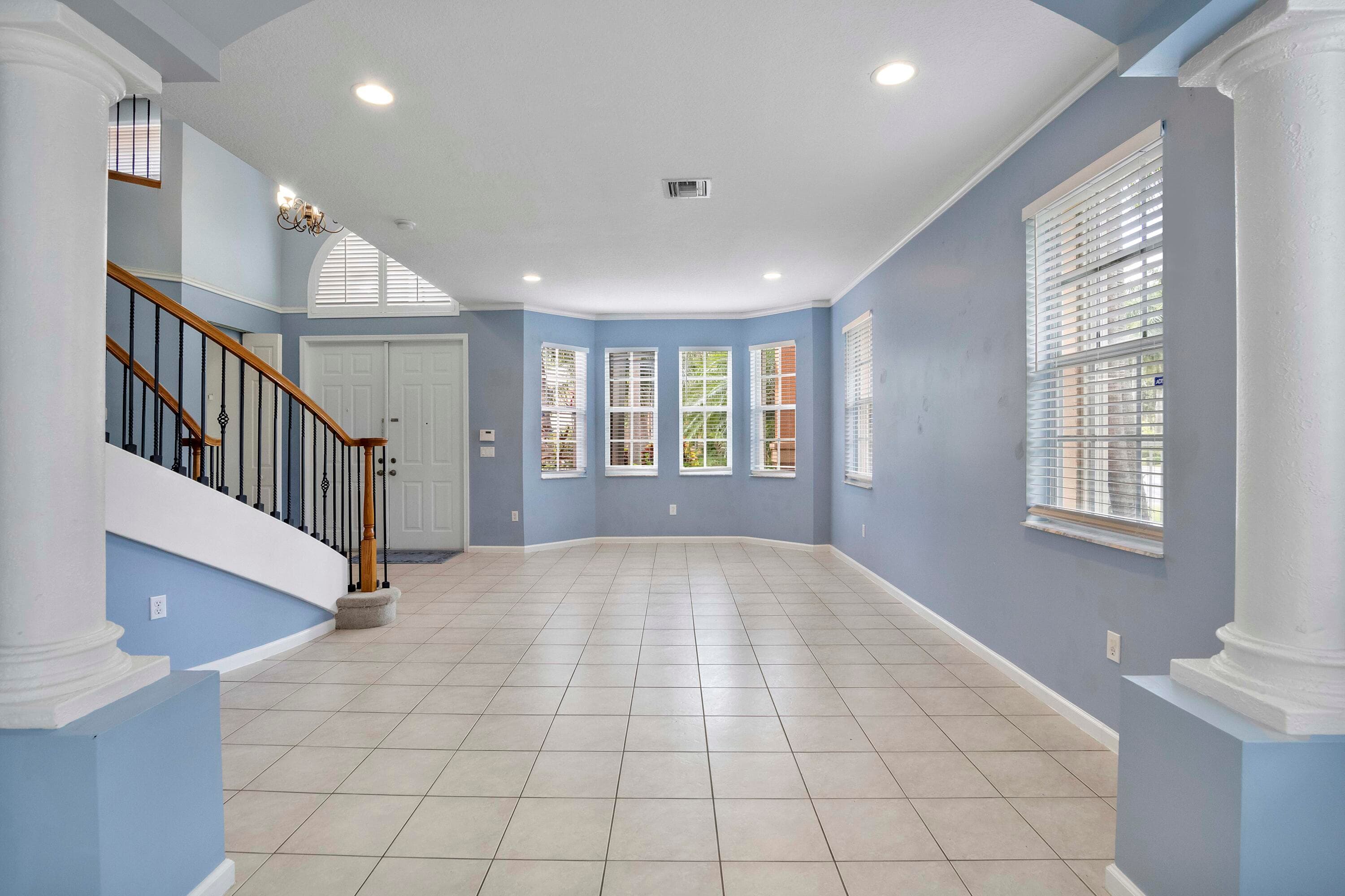 6370 Stonehurst Circle, Lake Worth, FL 33467 — photo 9 of 68