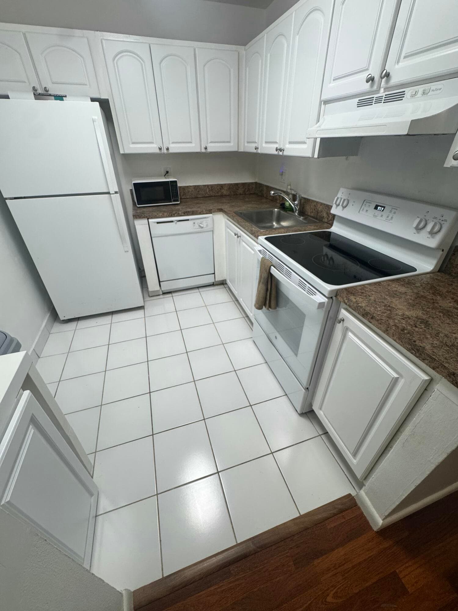 480 NW 20th Street 3060, Boca Raton, FL 33431 — photo 8 of 9