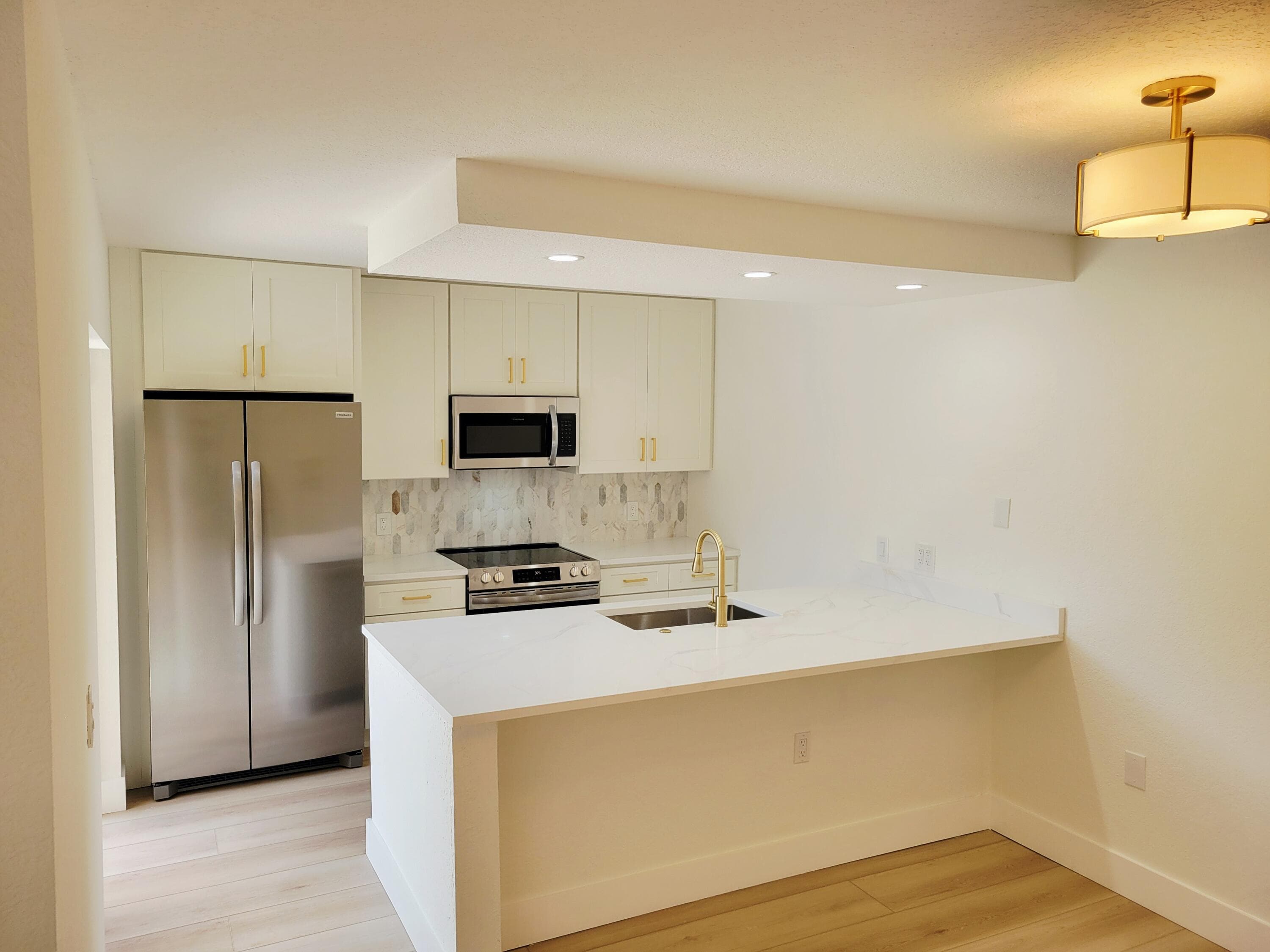 712 7th Way, West Palm Beach, FL 33407 — photo 10 of 40