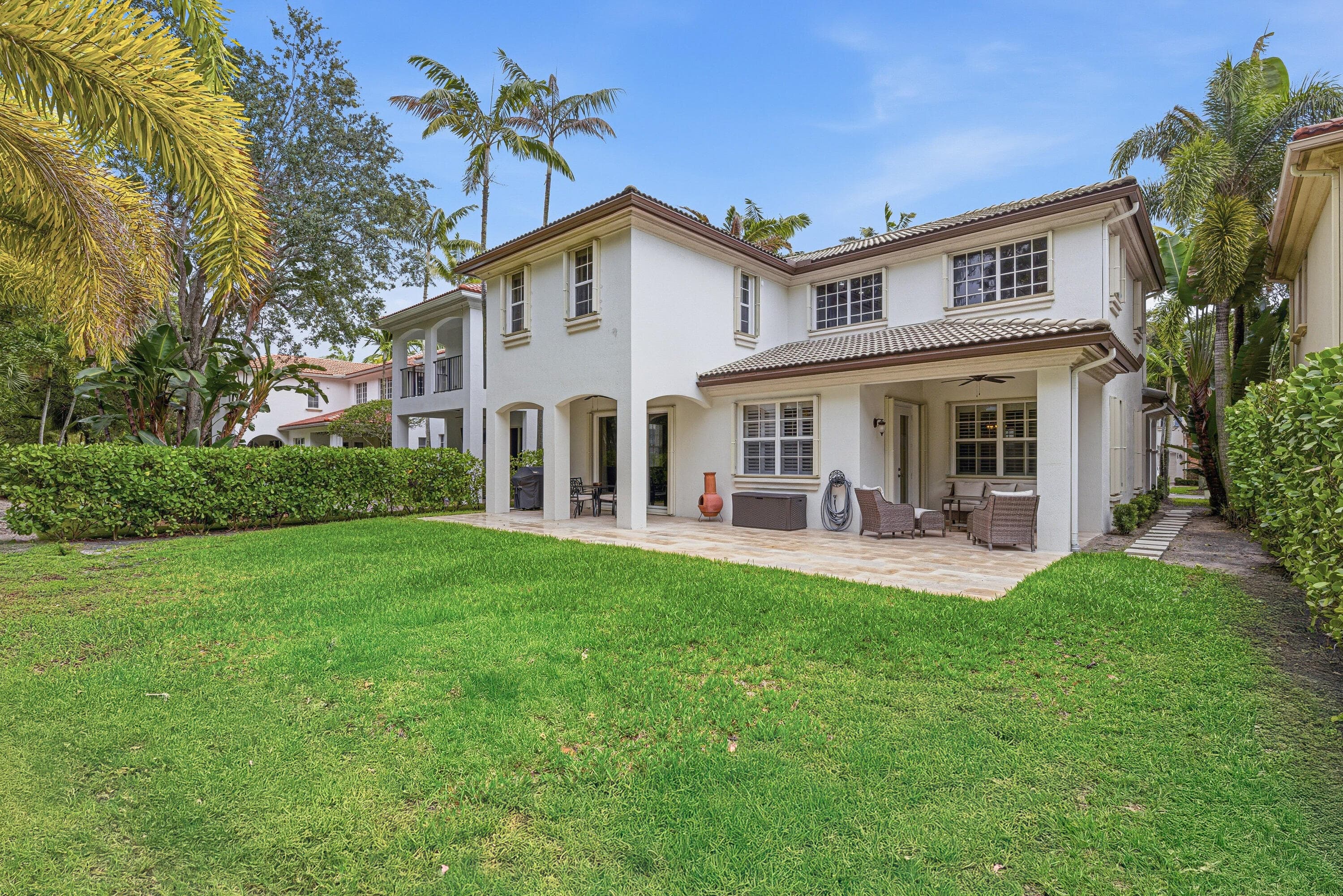 946 Mill Creek Drive, Palm Beach Gardens, FL 33410 — photo 5 of 65