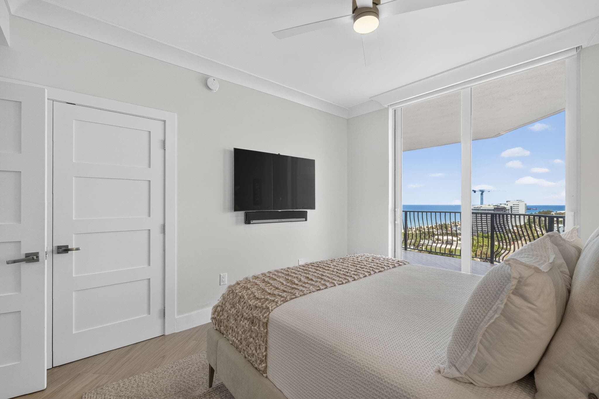100 S Birch Road 1701a, Fort Lauderdale, FL 33316 — photo 25 of 50