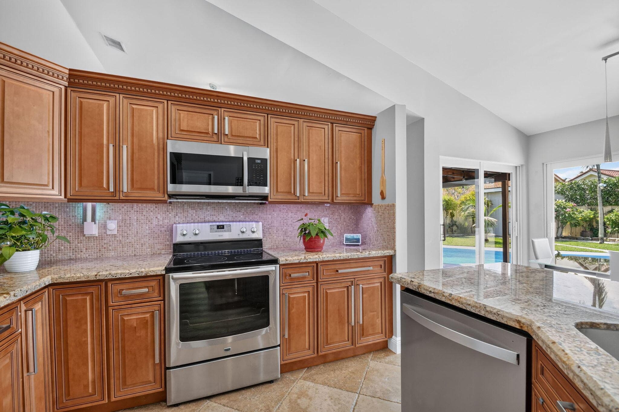 5817 Laurel Green Circle, Boynton Beach, FL 33437 — photo 2 of 75