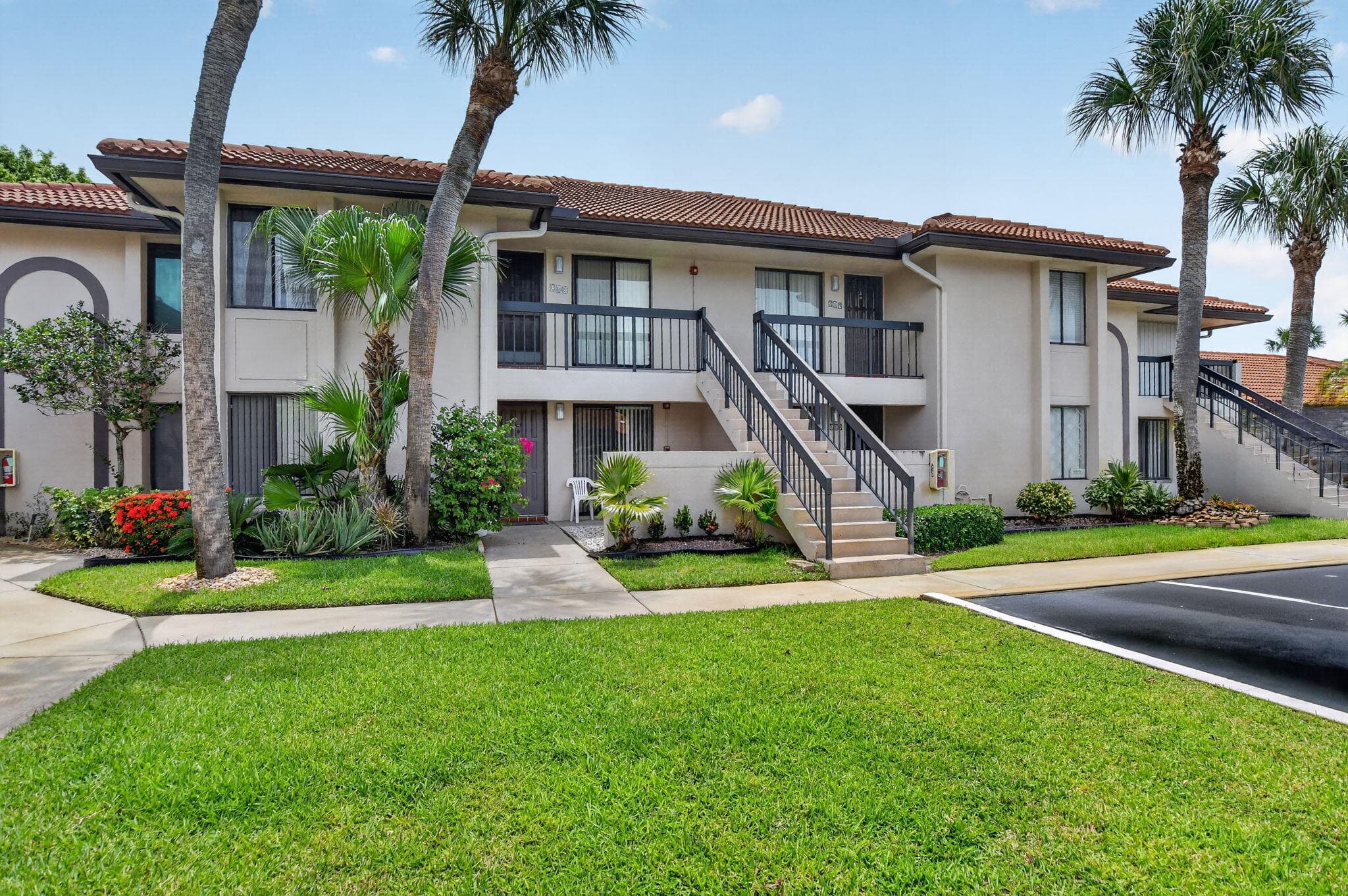 301 Club Circle 208, Boca Raton, FL 33487 — photo 3 of 36