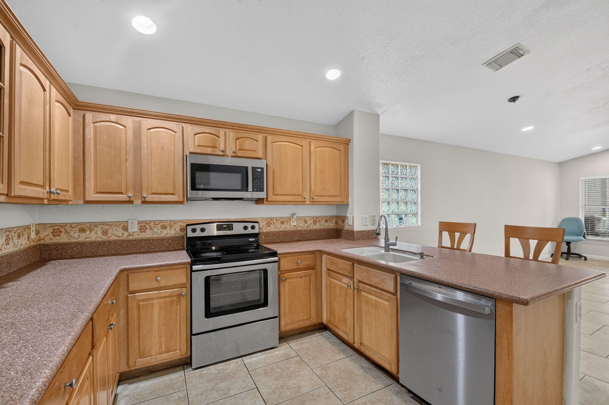 1107 Big Torch Street, Riviera Beach, FL 33407 — photo 11 of 70