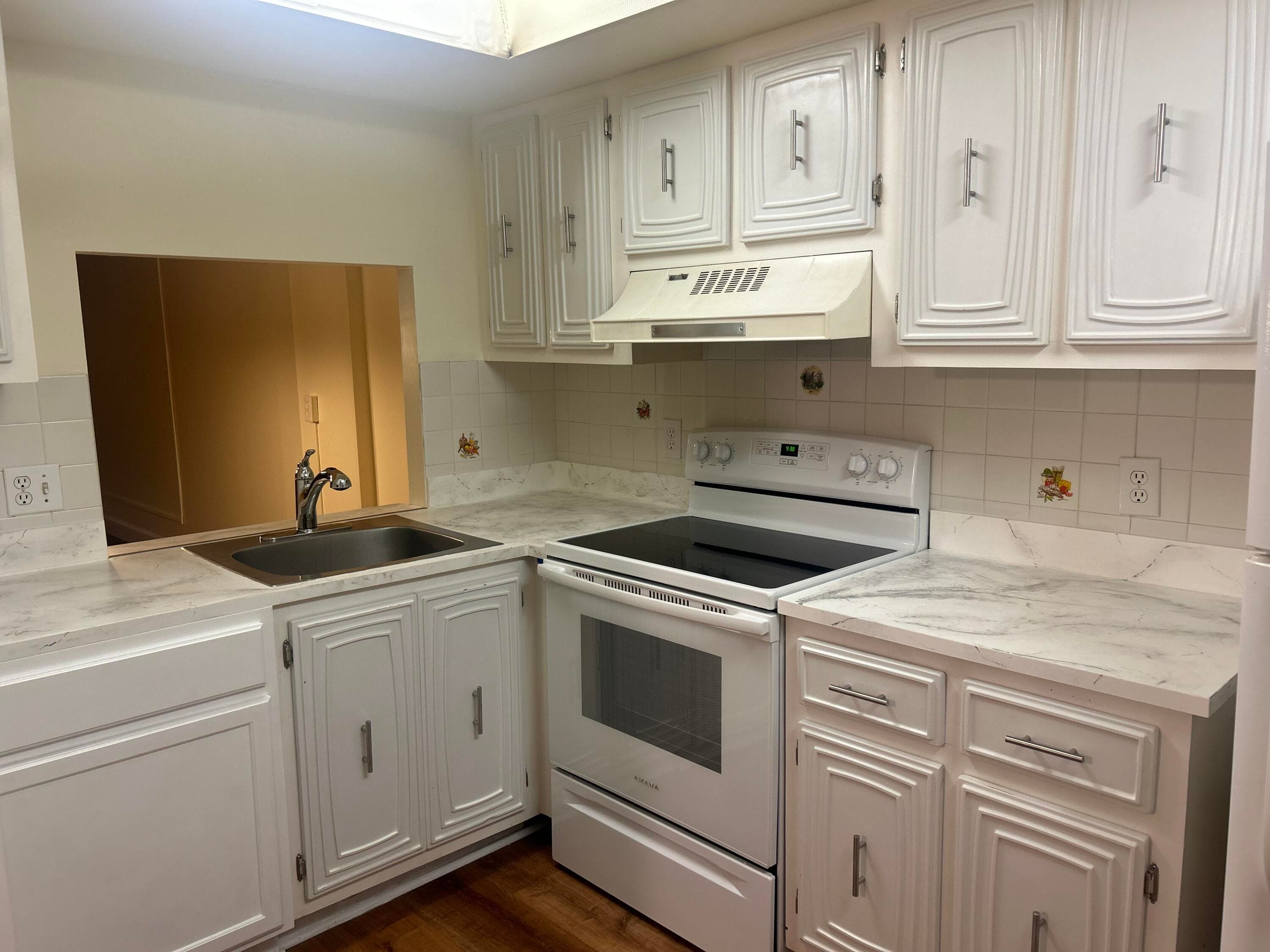 109 Royal Park Drive 2c, Oakland Park, FL 33309 — photo 2 of 11
