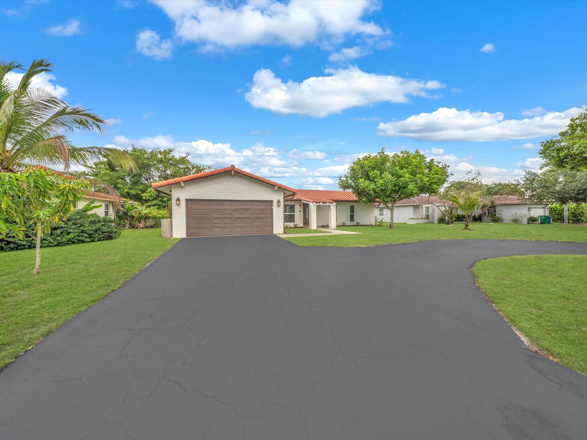 834 Ramblewood Drive, Coral Springs, FL 33071 — photo