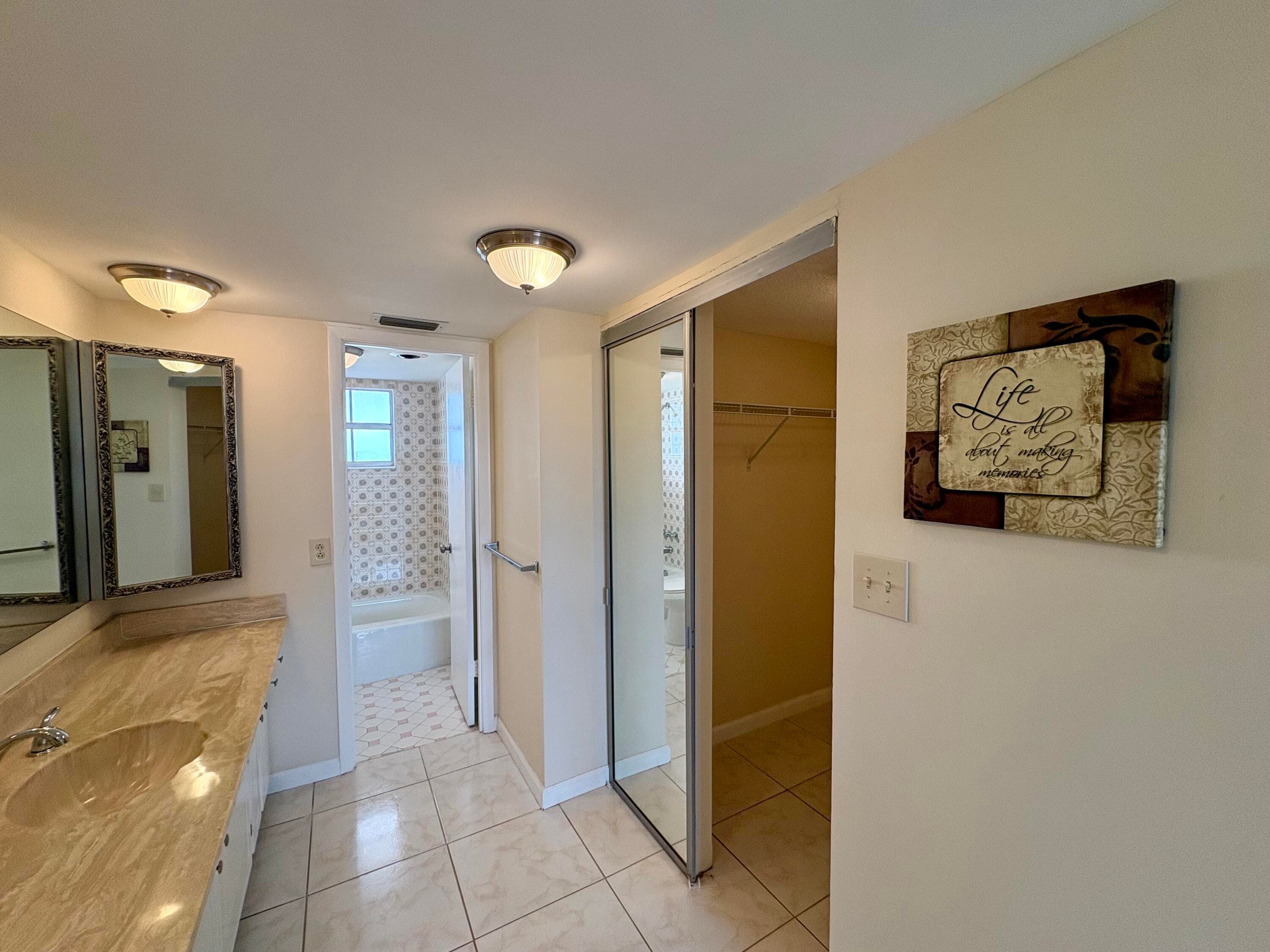 4140 NW 44th Avenue 411, Lauderdale Lakes, FL 33319 — photo 17 of 31