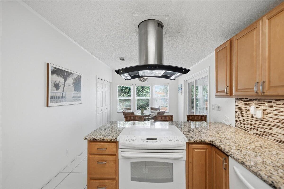 8391 Delphinium Court, Port St. Lucie, FL 34952 — photo 8 of 36
