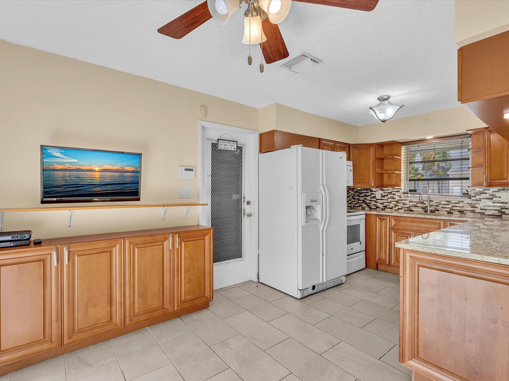 4041 NE 18th Terrace, Pompano Beach, FL 33064 — photo 19 of 55