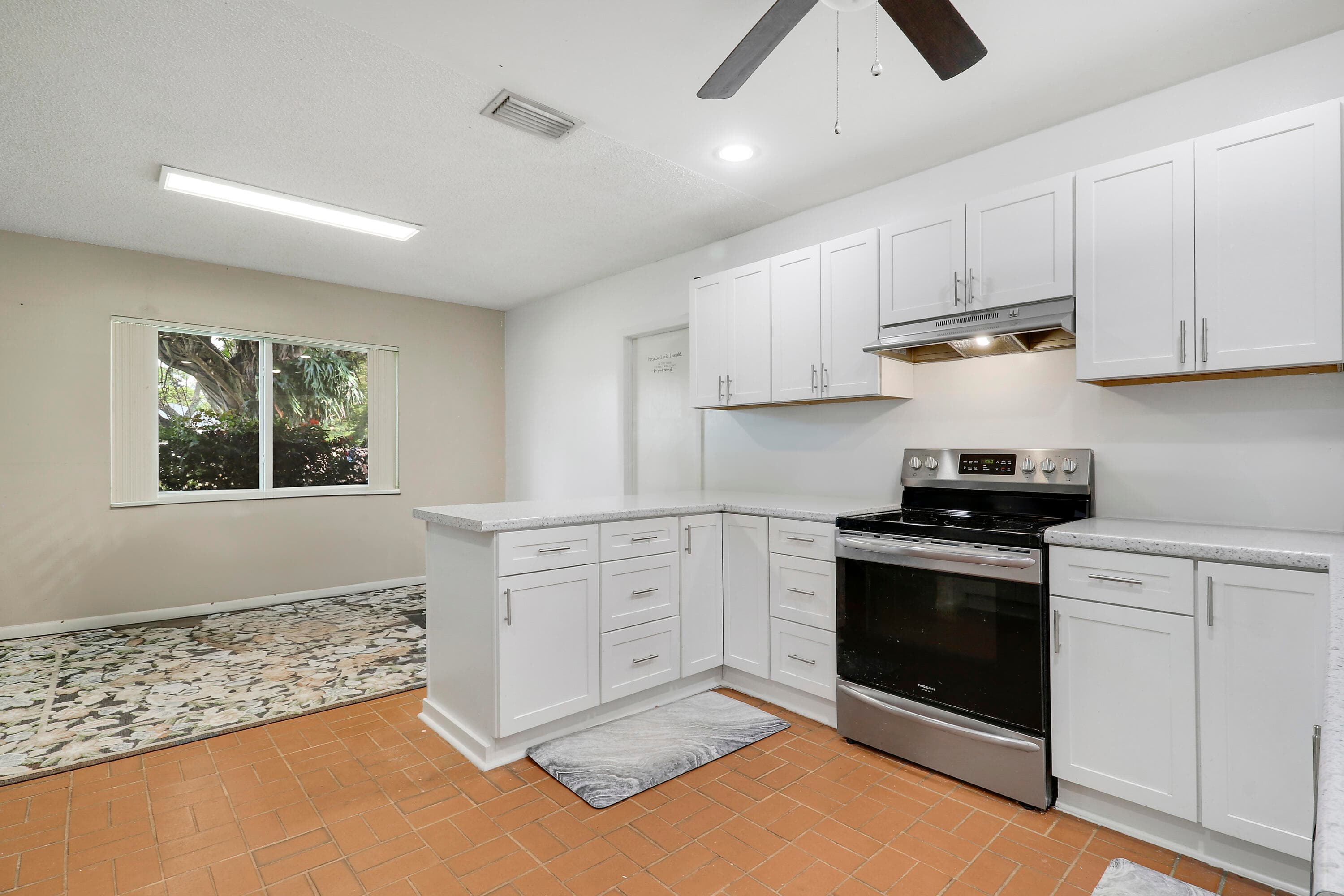 98 Pintail Court, Royal Palm Beach, FL 33411 — photo 5 of 39