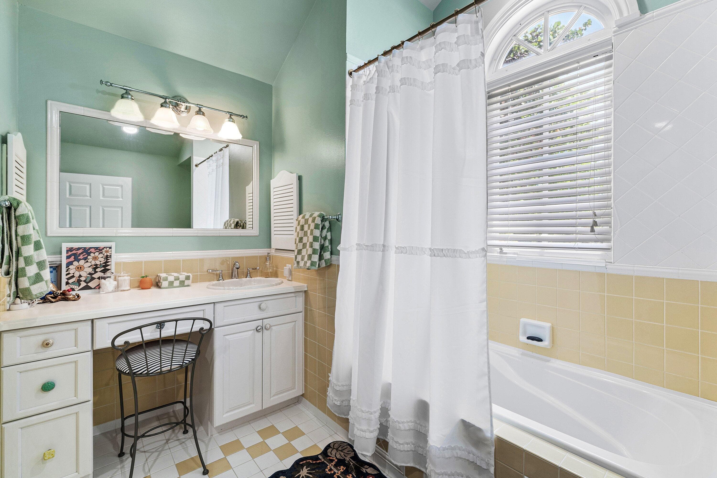 477 NE Spanish Court, Boca Raton, FL 33432 — photo 51 of 77