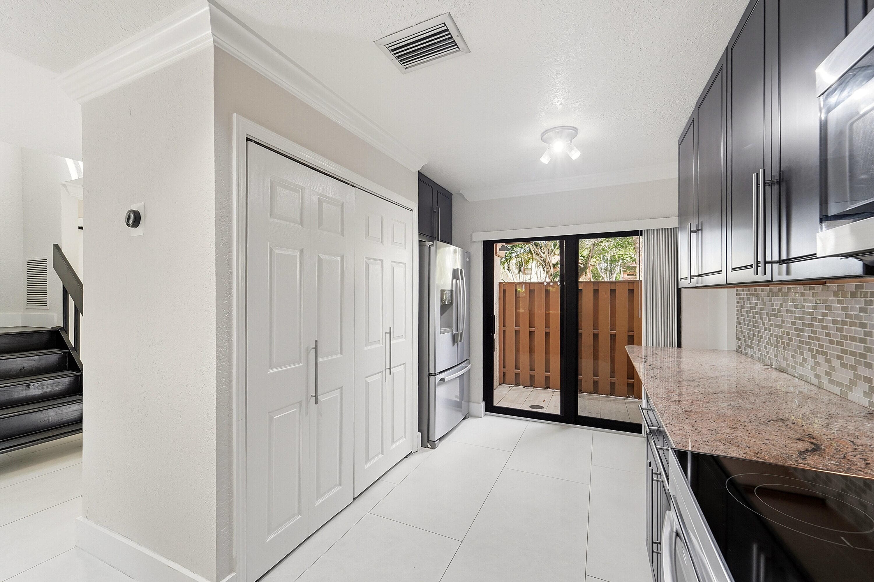 3001 NW 48th Avenue, Coconut Creek, FL 33063 — photo 9 of 48