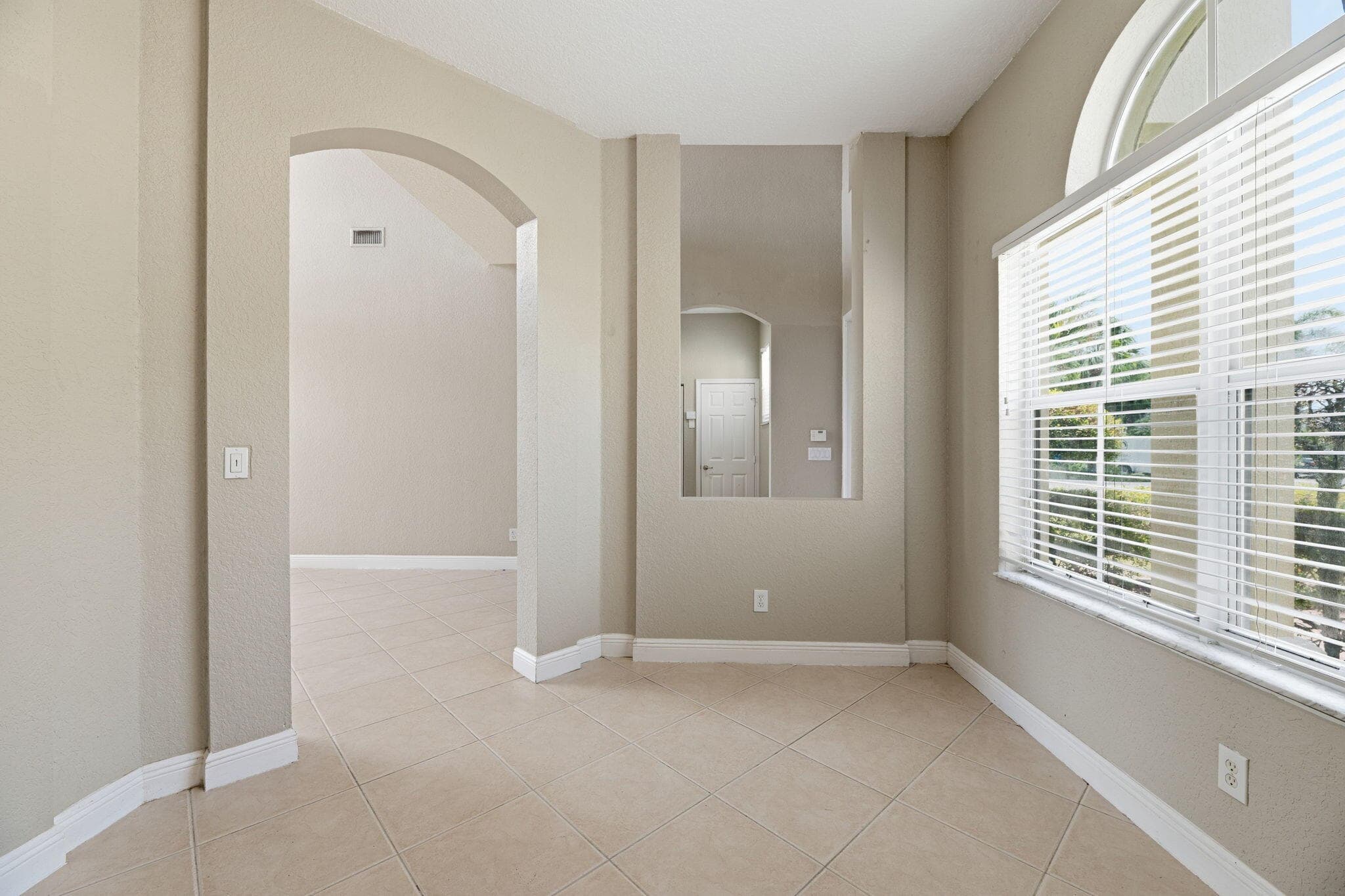 126 Magnolia Way, Jupiter, FL 33469 — photo 9 of 37