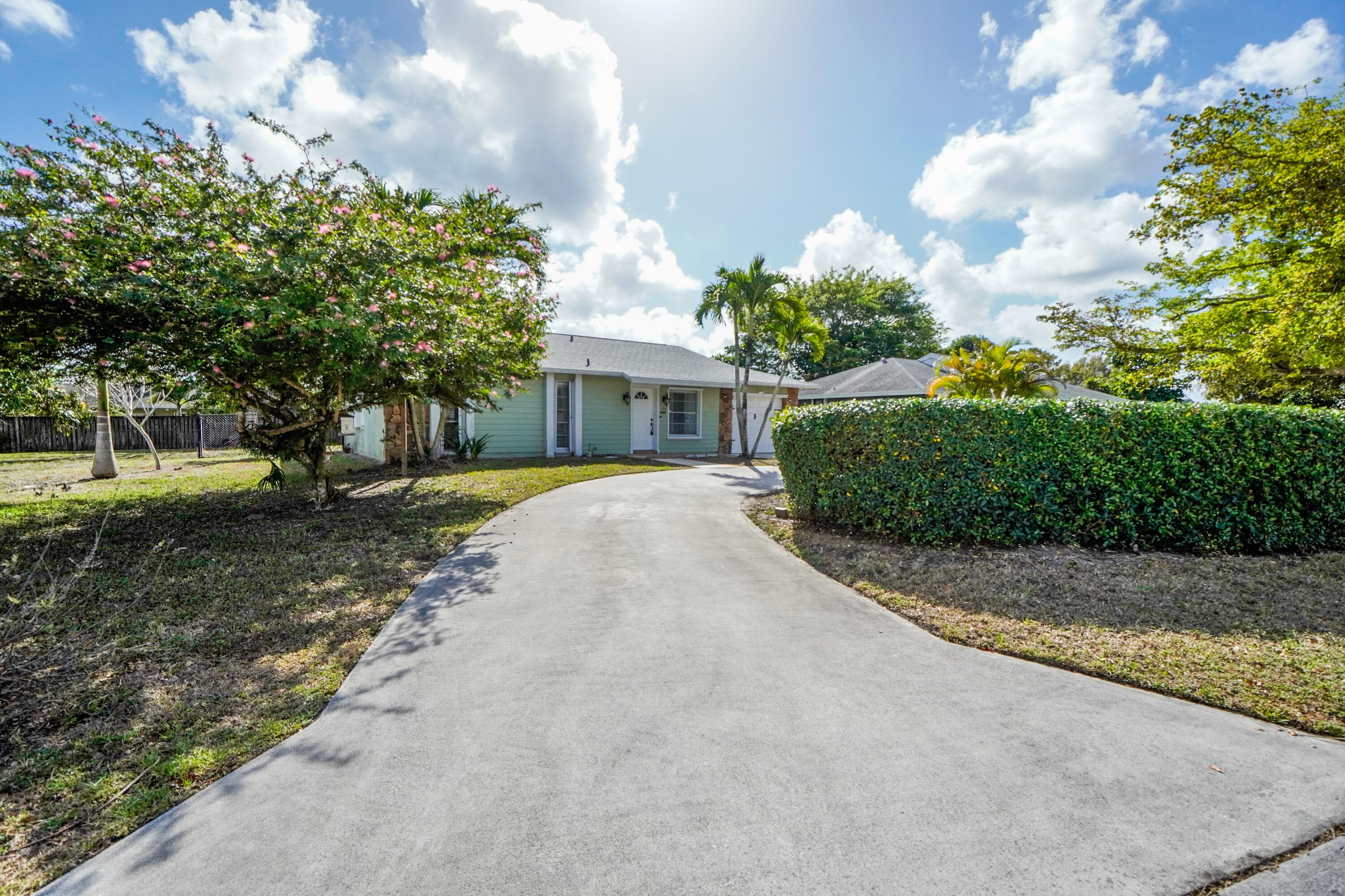 120 Swan Parkway W, Royal Palm Beach, FL 33411 — photo