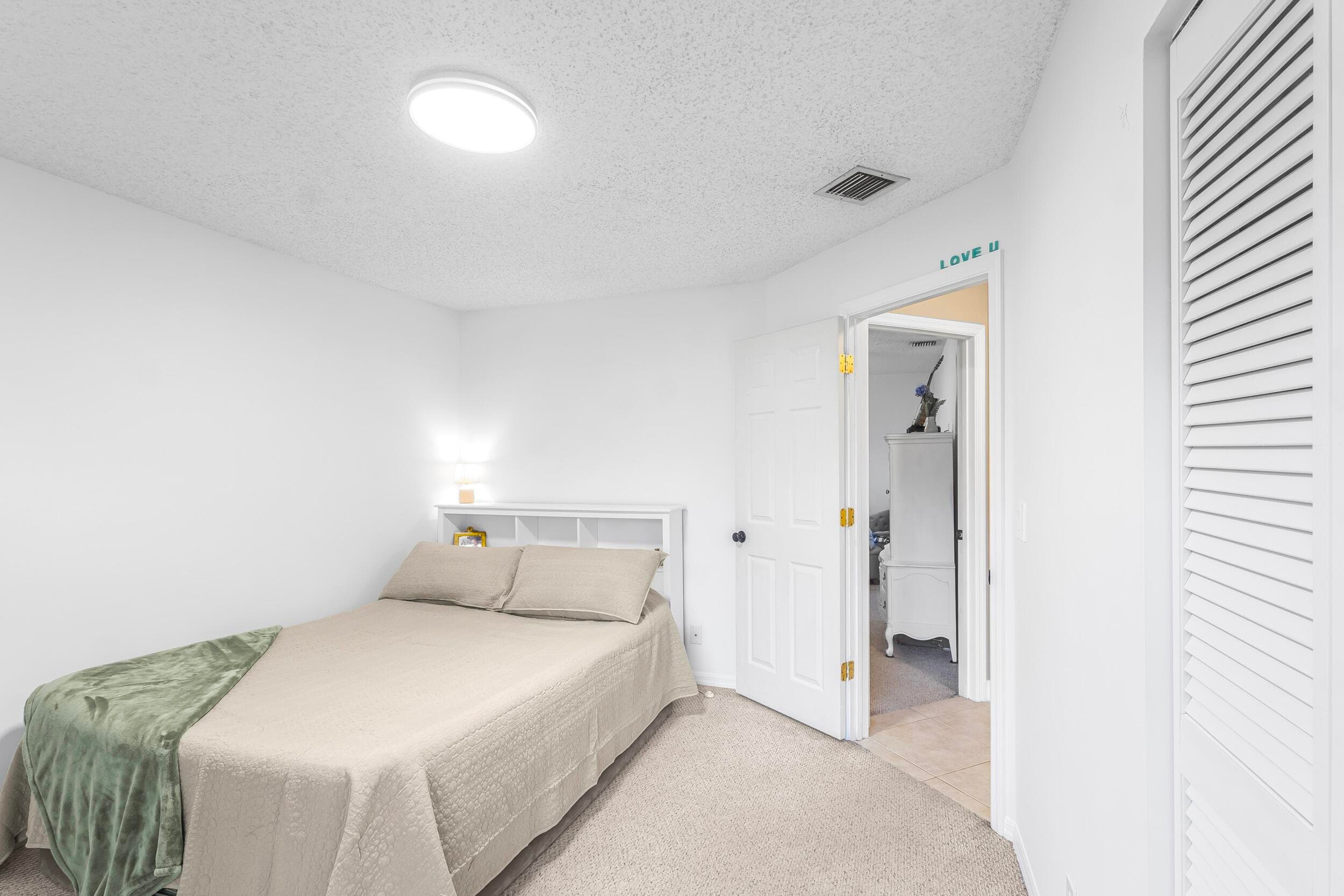 7607 Monclair Court, Lake Worth, FL 33467 — photo 15 of 35