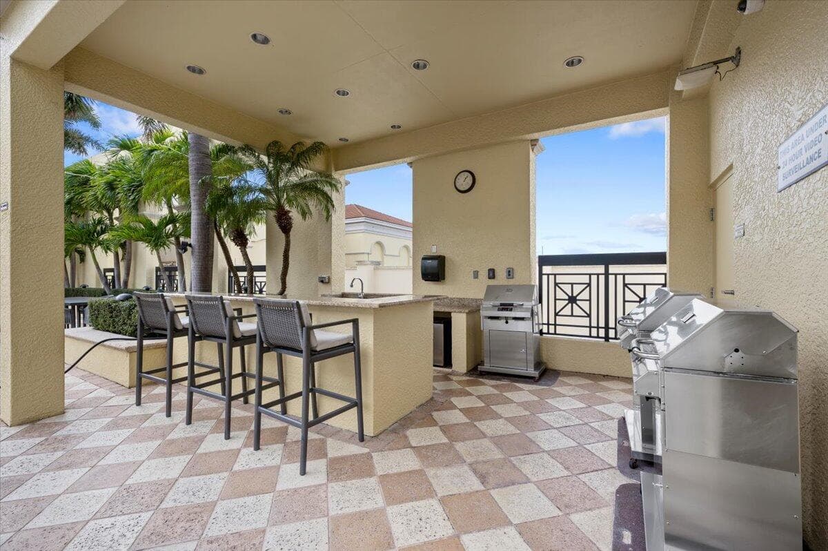 701 S Olive Avenue 303, West Palm Beach, FL 33401 — photo 20 of 26