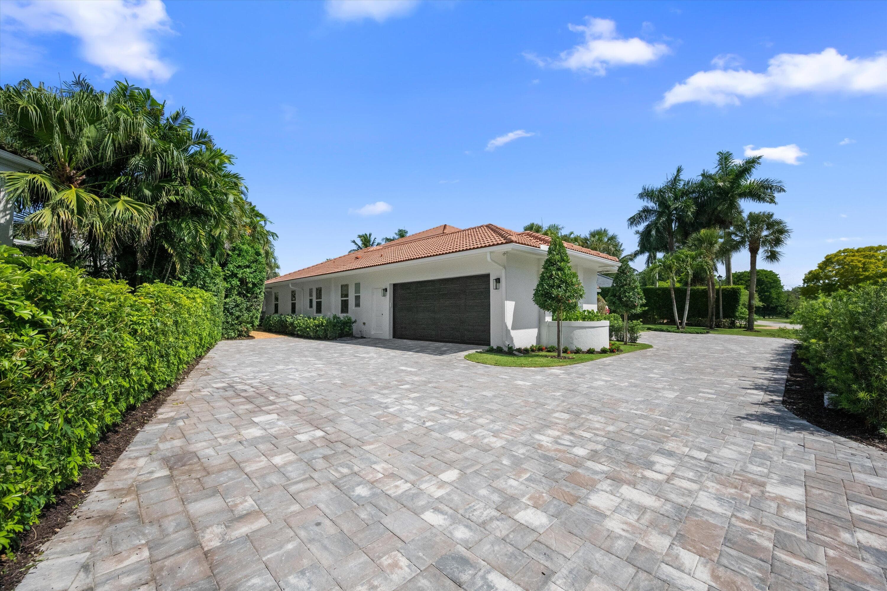 2432 Golf Brook Drive, Wellington, FL 33414 — photo 4 of 55