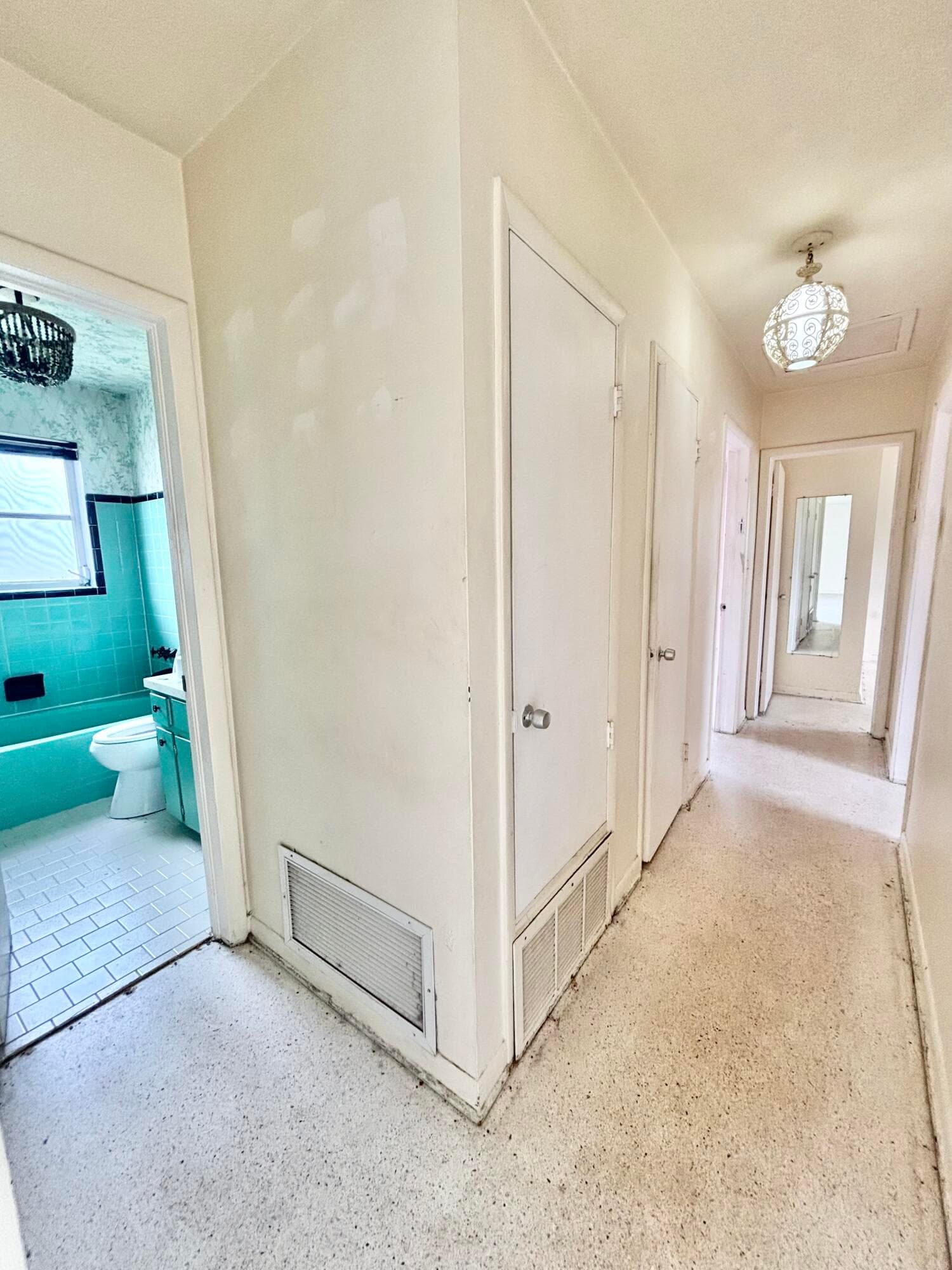 470 NE 45th Street, Boca Raton, FL 33431 — photo 12 of 26