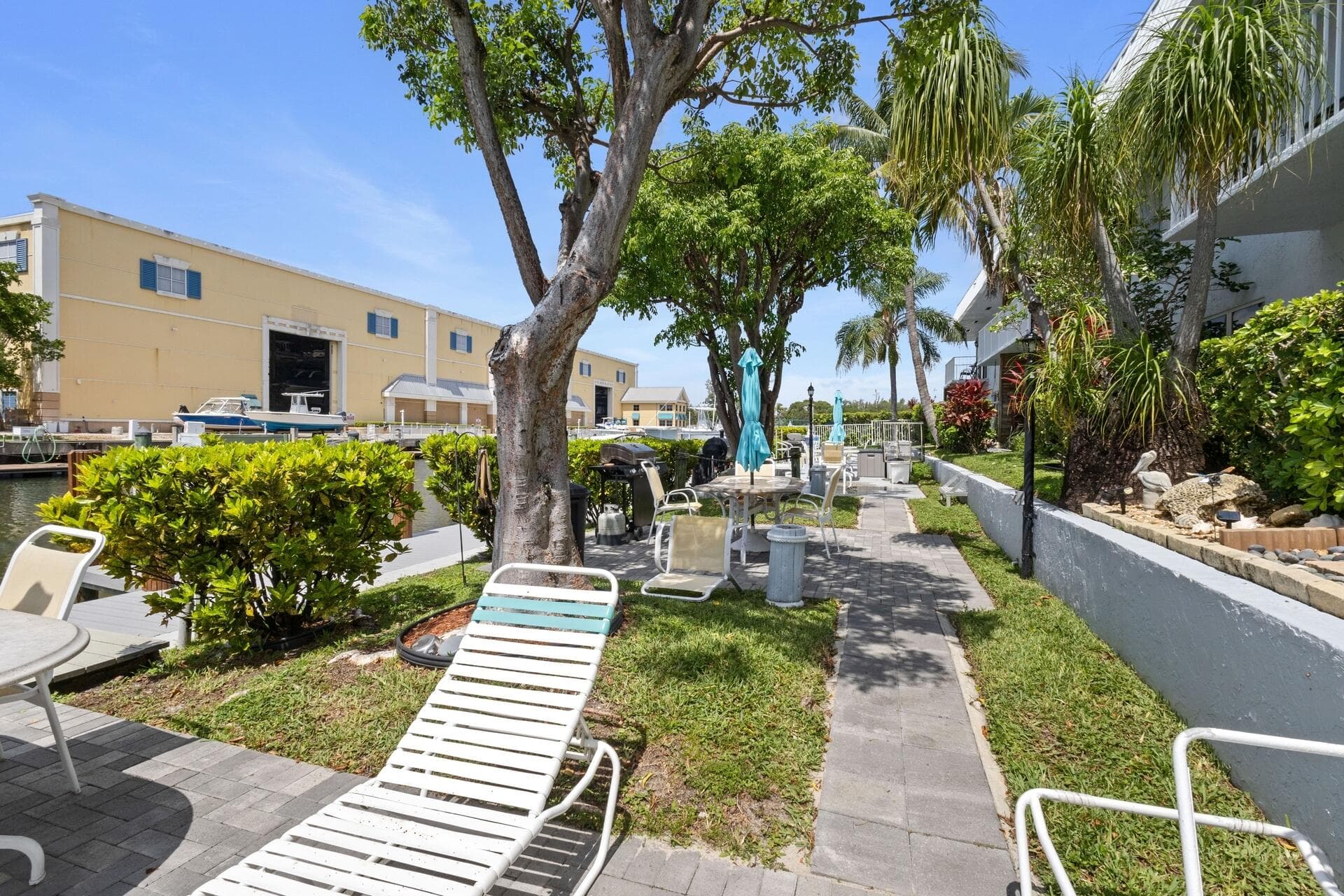 2400 NE 16th Street NE 104, Pompano Beach, FL 33062 — photo 25 of 31