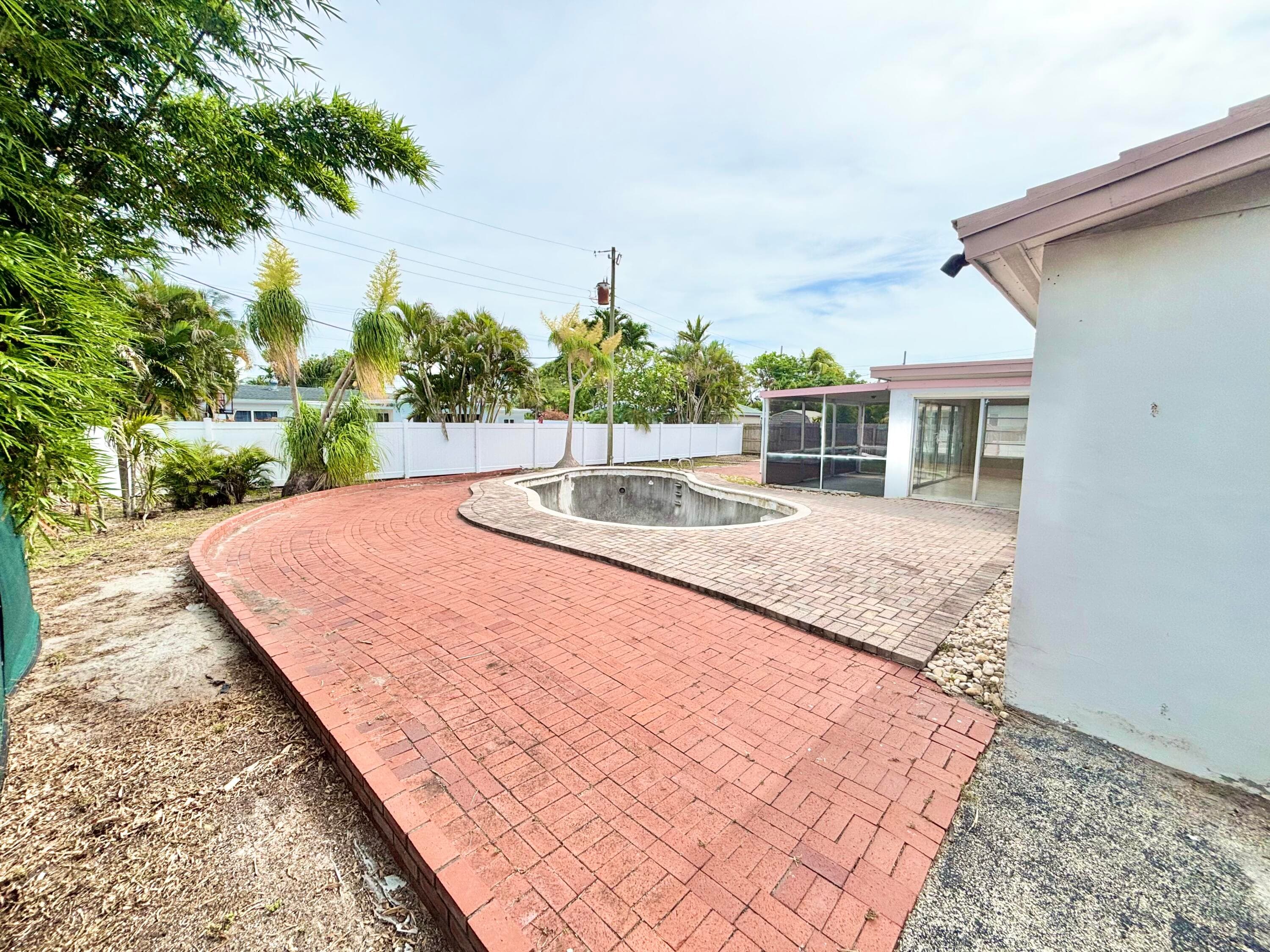 470 NE 45th Street, Boca Raton, FL 33431 — photo 21 of 26