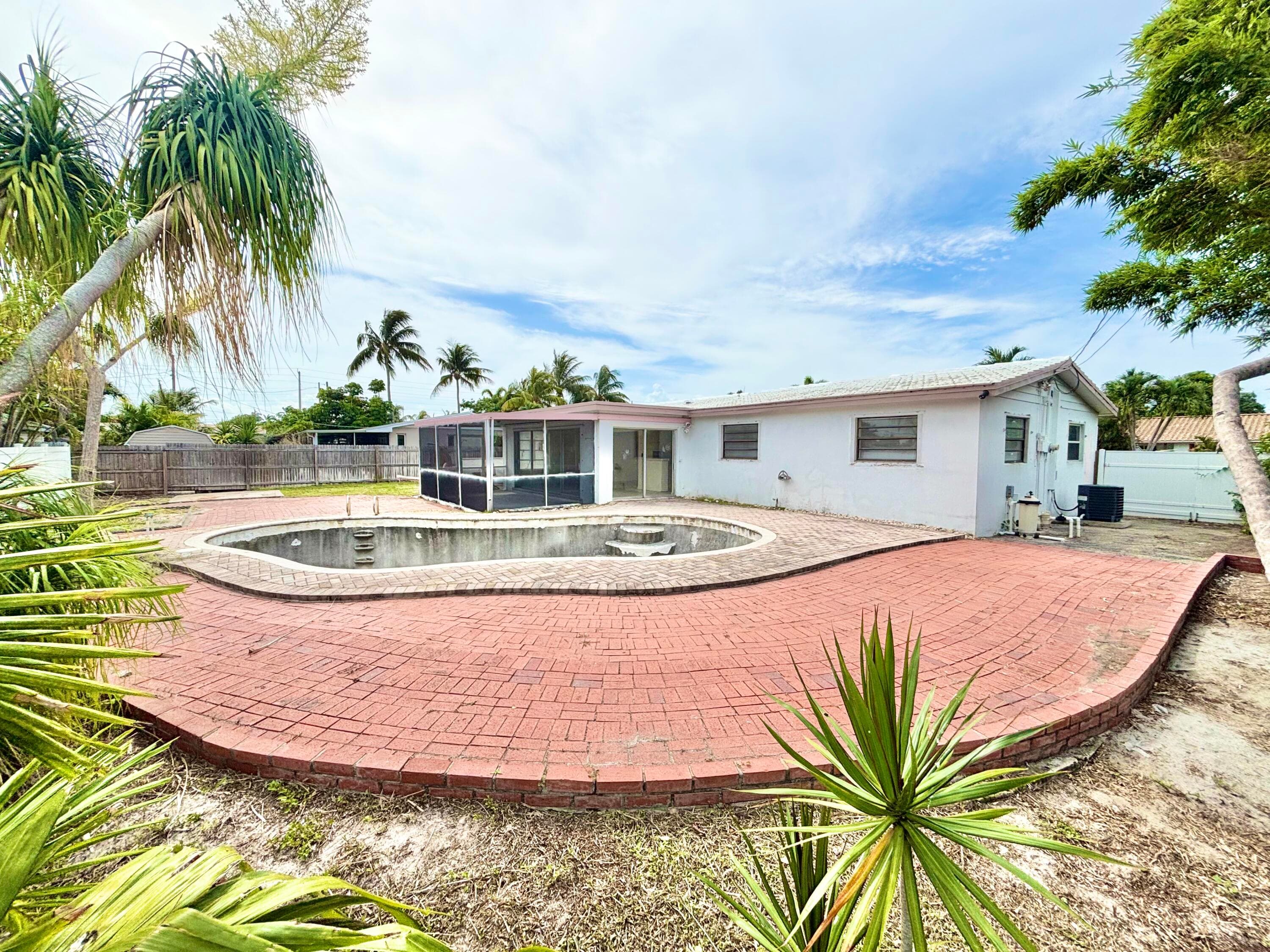 470 NE 45th Street, Boca Raton, FL 33431 — photo 22 of 26