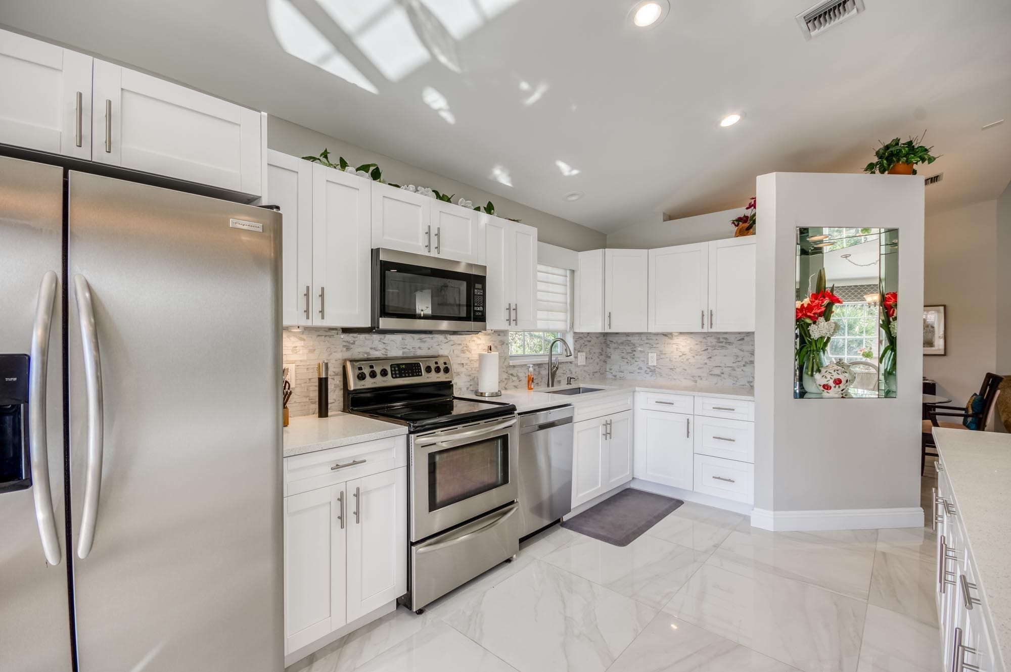 208 Legendary Circle, Palm Beach Gardens, FL 33418 — photo 4 of 20