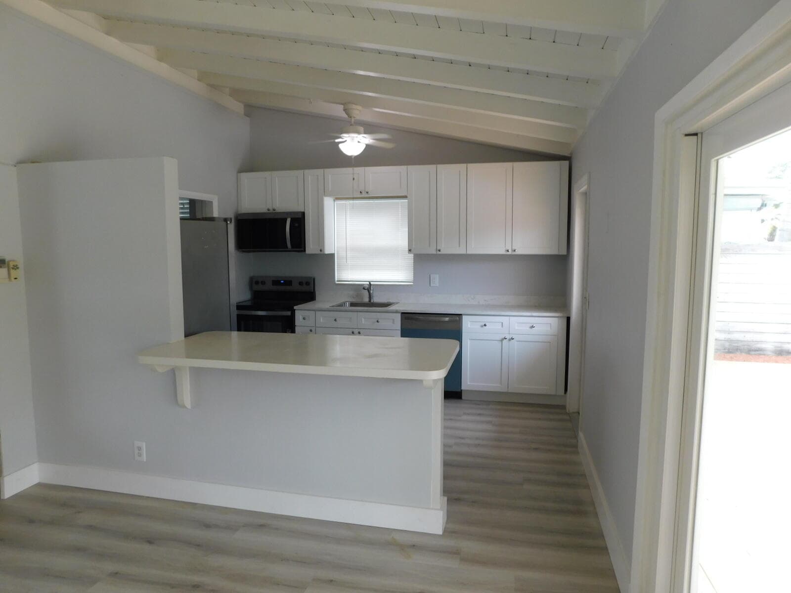 1721 SW 5th Street, Fort Lauderdale, FL 33312 — photo 11 of 36
