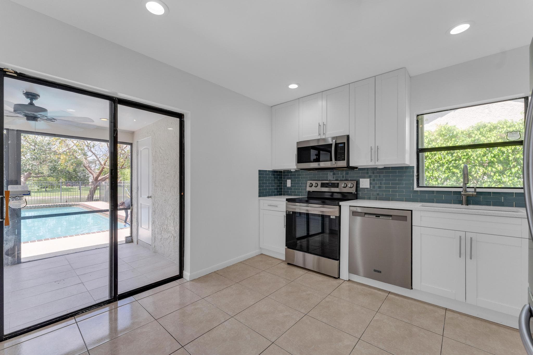 10084 Camelback Lane, Boca Raton, FL 33498 — photo 8 of 18