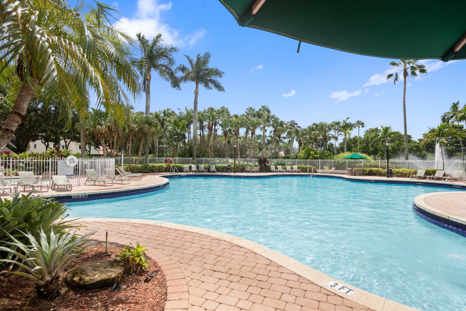 1753 NW 74th Way, Pembroke Pines, FL 33024 — photo 36 of 38