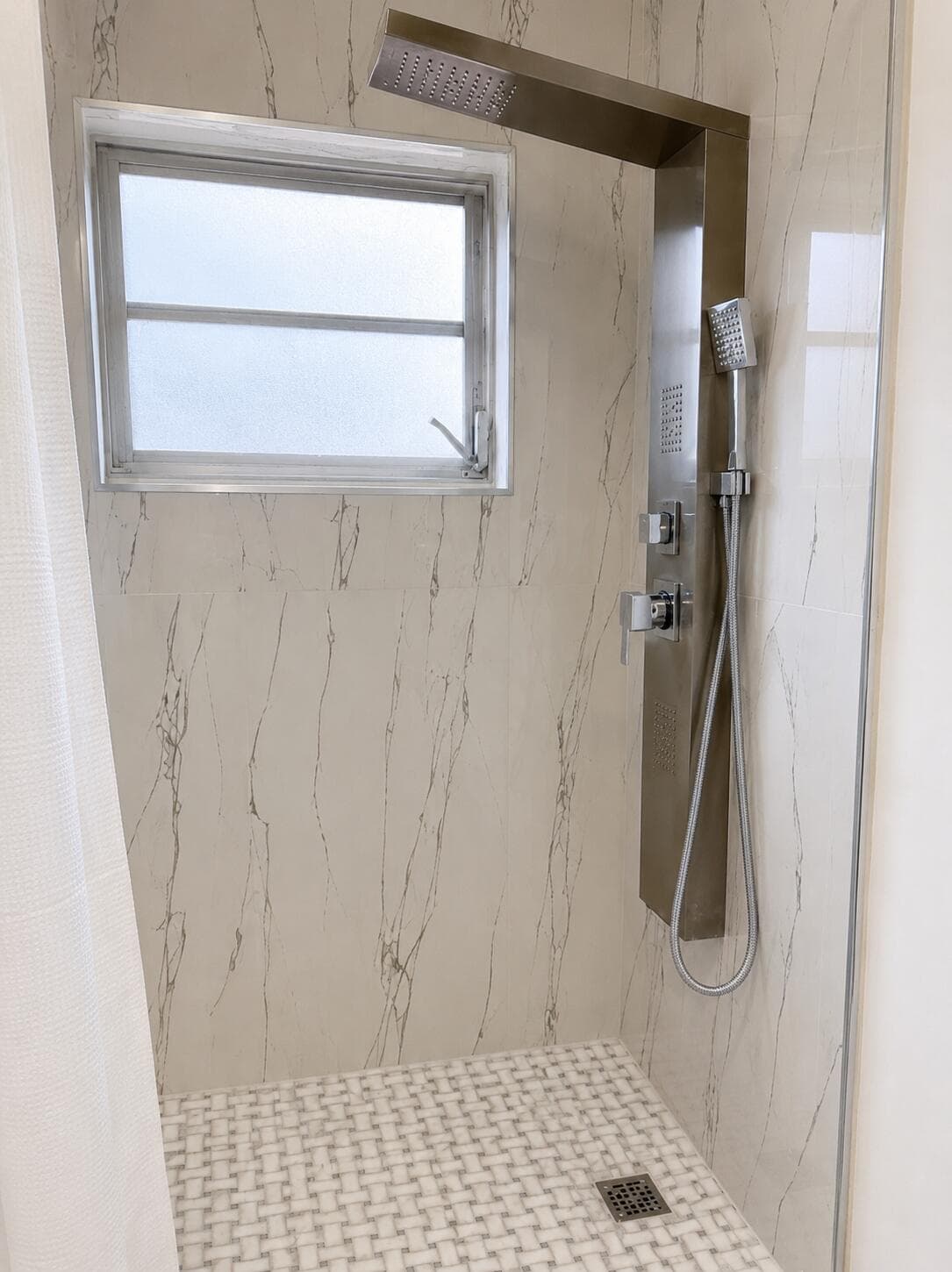 1450 Atlantic Shores Boulevard 212, Hallandale Beach, FL 33009 — photo 4 of 15