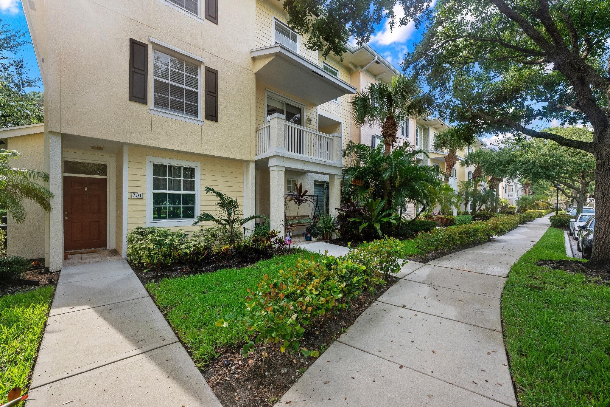 245 Murcia Drive 201, Jupiter, FL 33458 — photo 4 of 35