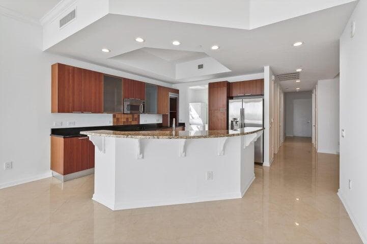 2650 Lake Shore Drive 106, Riviera Beach, FL 33404 — photo 8 of 53