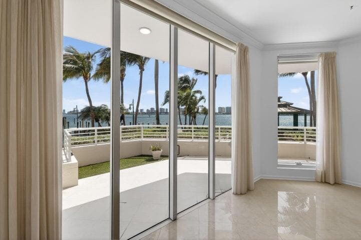 2650 Lake Shore Drive 106, Riviera Beach, FL 33404 — photo 12 of 53