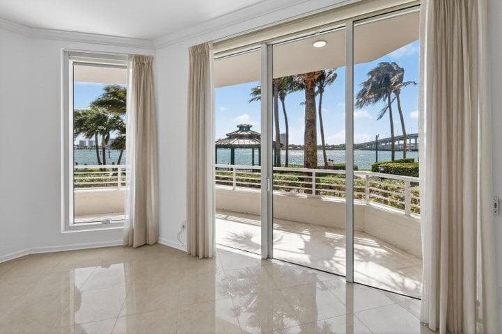 2650 Lake Shore Drive 106, Riviera Beach, FL 33404 — photo 13 of 53