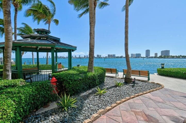 2650 Lake Shore Drive 106, Riviera Beach, FL 33404 — photo 42 of 53