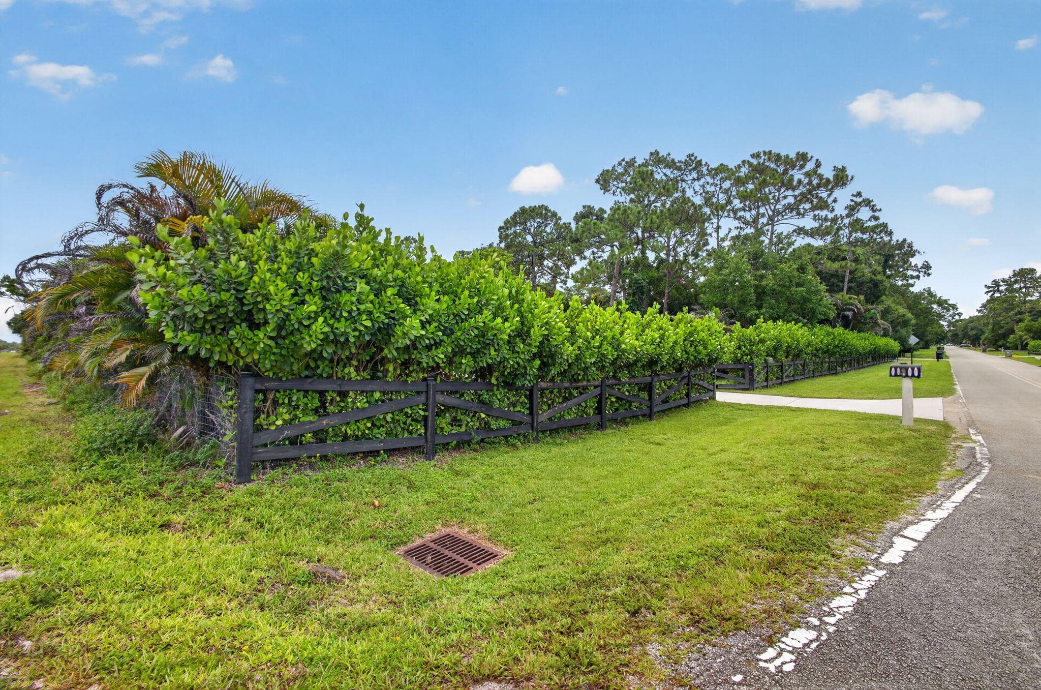 17968 Bridle Court, Jupiter Farms, FL 33478 — photo 8 of 117