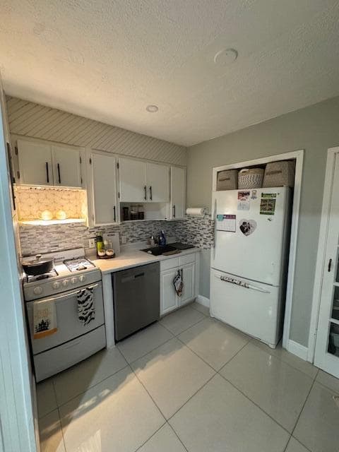 410 SW 7th Street Unit 1, Fort Lauderdale, FL 33315 — photo 9 of 10
