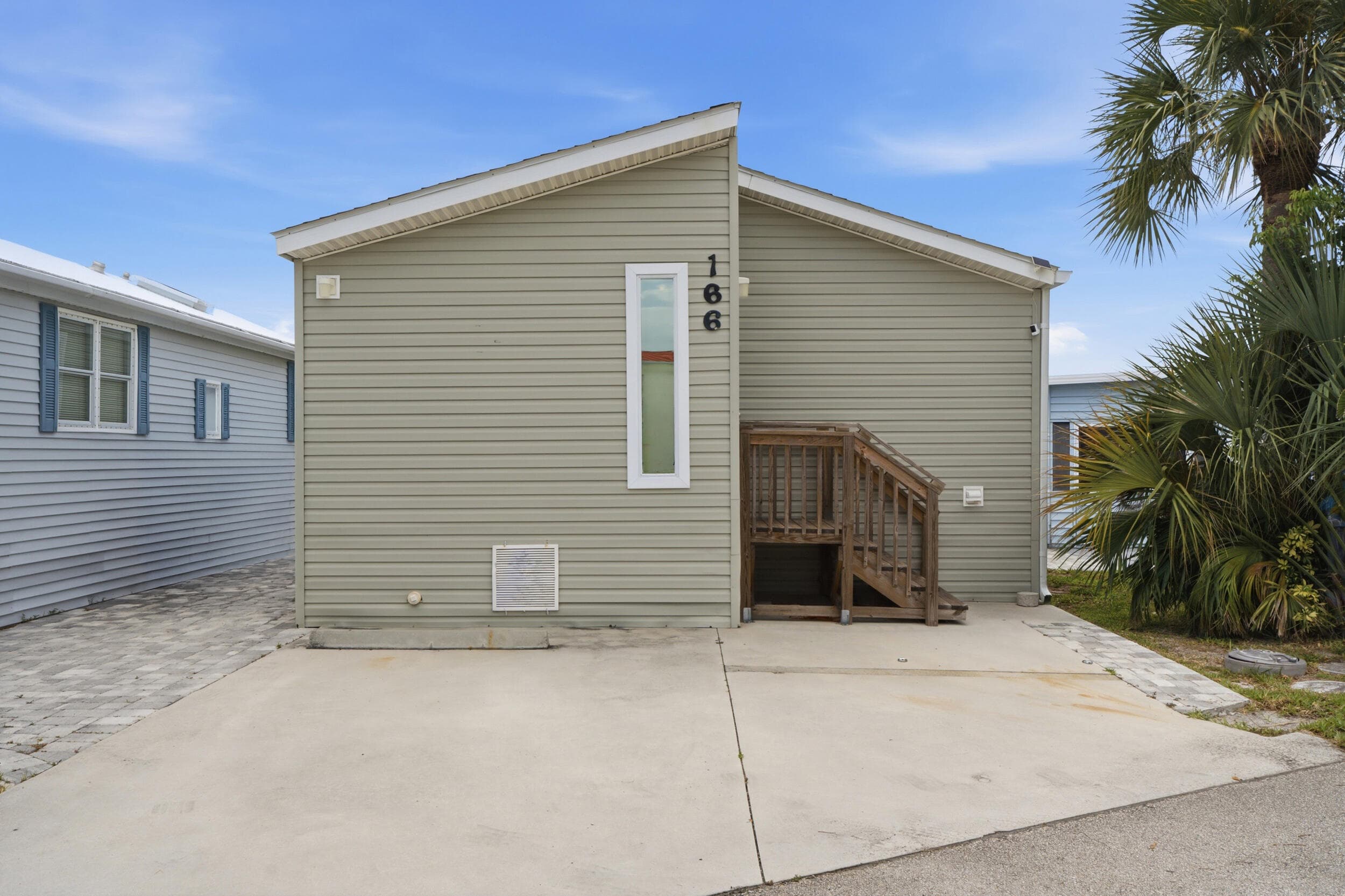 166 Nettles Boulevard, Jensen Beach, FL 34957 — photo 2 of 39