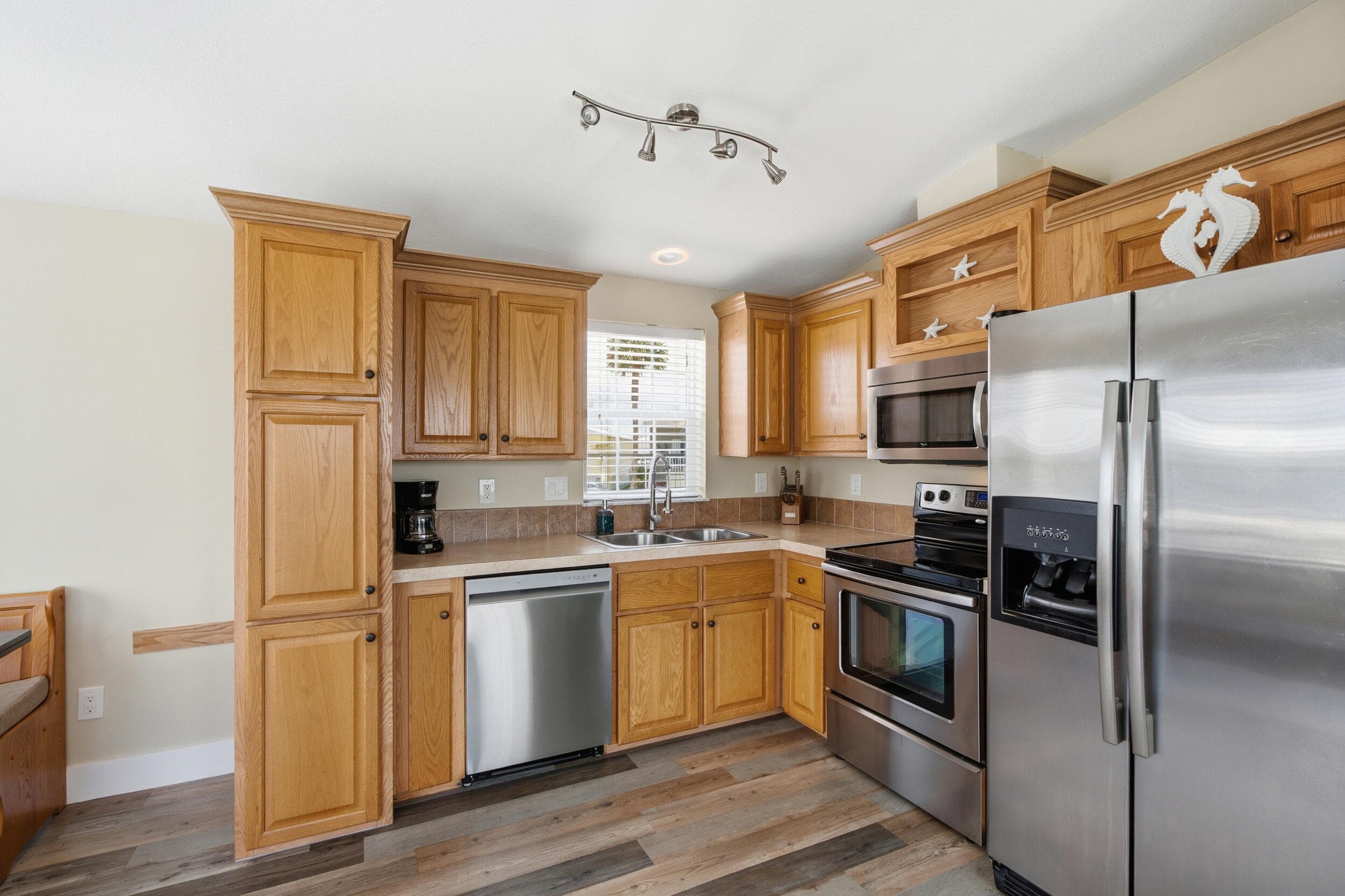 166 Nettles Boulevard, Jensen Beach, FL 34957 — photo 9 of 39