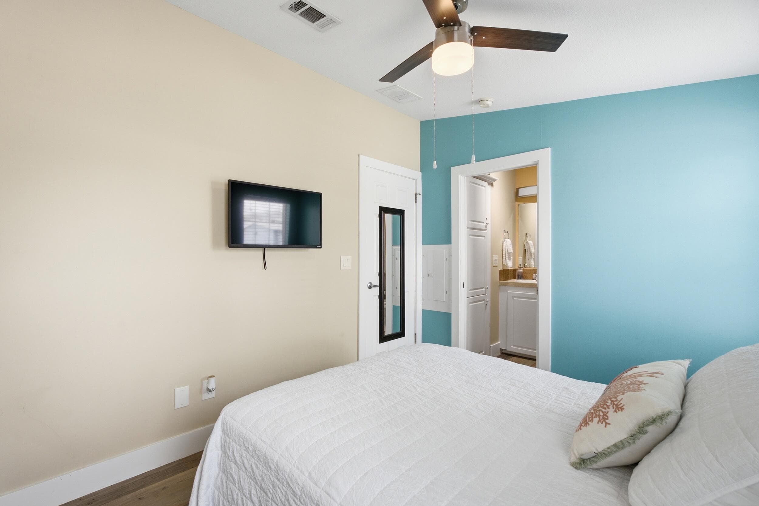 166 Nettles Boulevard, Jensen Beach, FL 34957 — photo 14 of 39